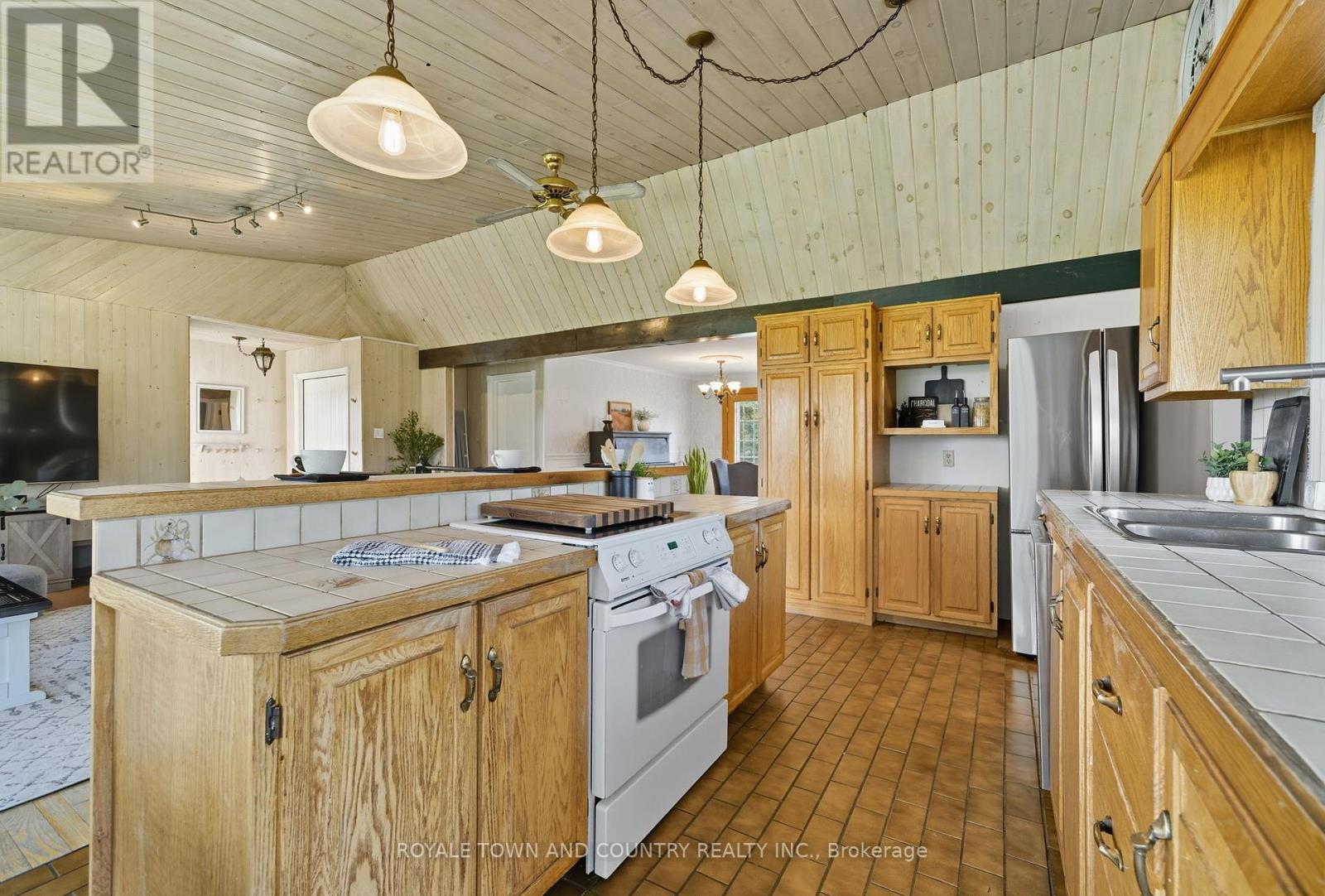 3737 Highway 7 Highway, Kawartha Lakes (Omemee), Ontario  K0L 2W0 - Photo 15 - X12397799