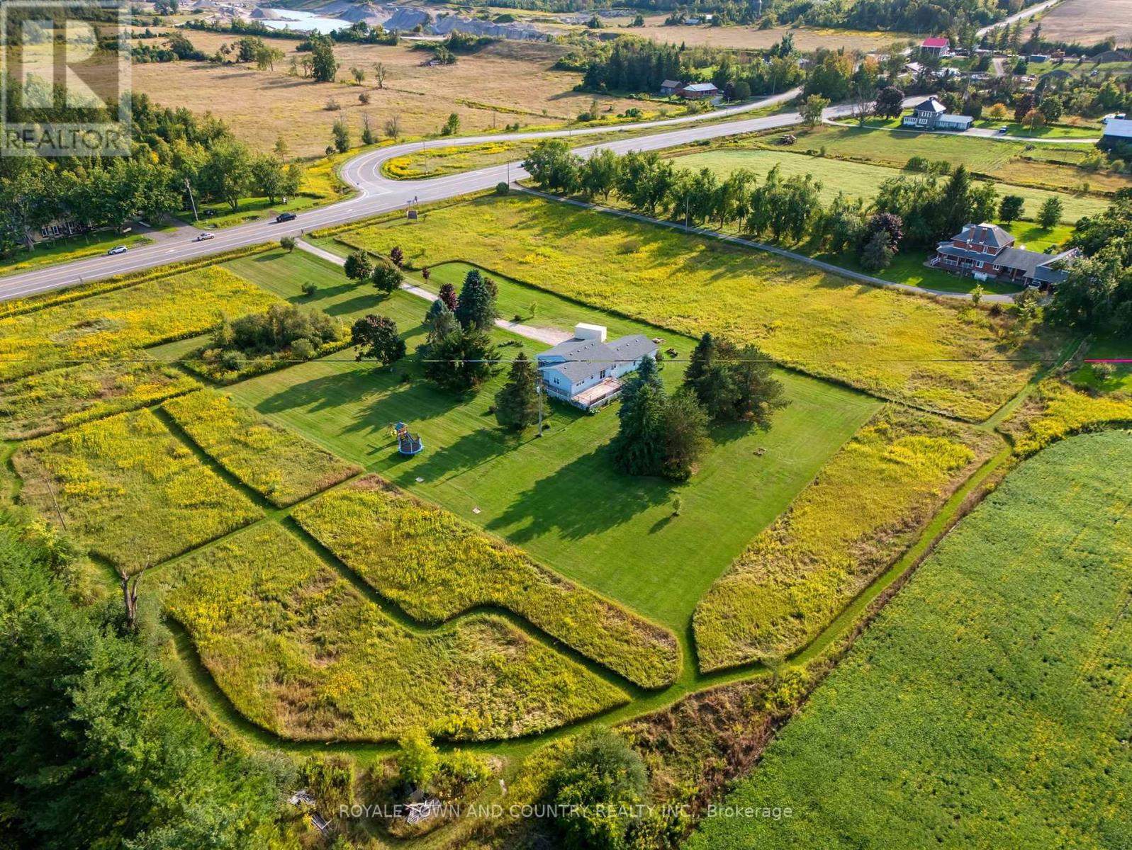 3737 Highway 7 Highway, Kawartha Lakes (Omemee), Ontario  K0L 2W0 - Photo 45 - X12397799