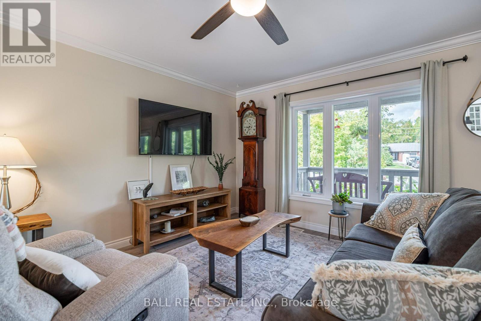 47 Sumcot Drive, Trent Lakes, Ontario  K0L 1J0 - Photo 6 - X12397838