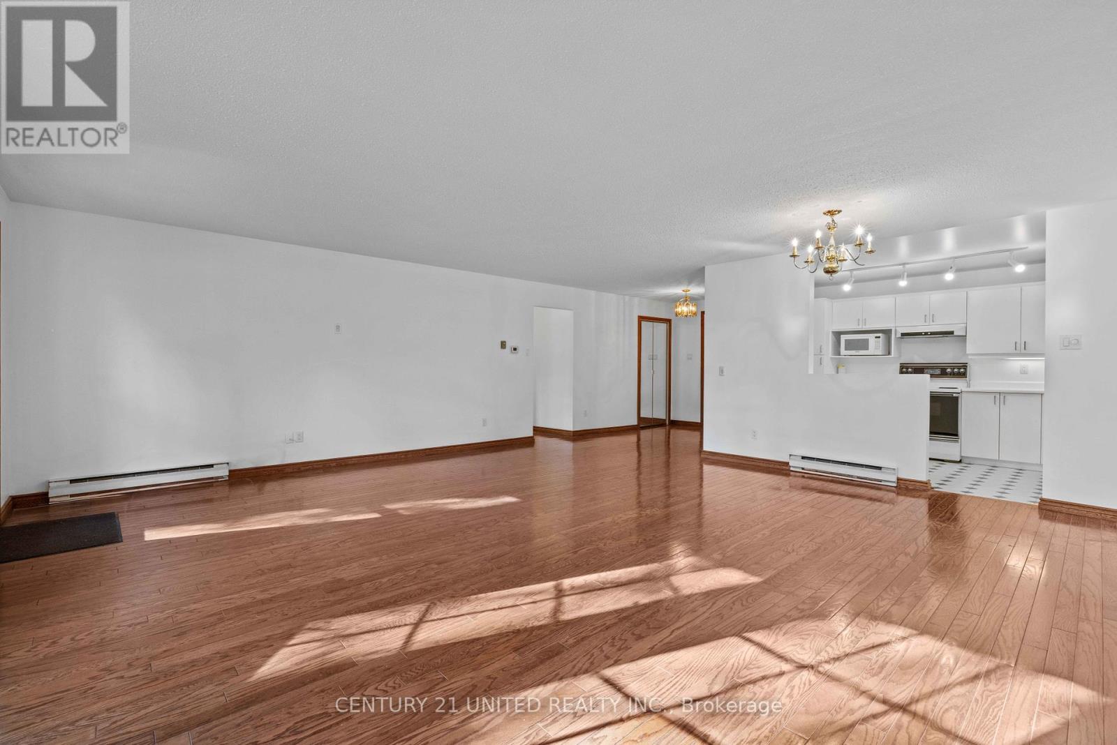 8 - 21 Paddock Wood, Peterborough (Ashburnham Ward 4), Ontario  K9H 7H2 - Photo 14 - X12397997