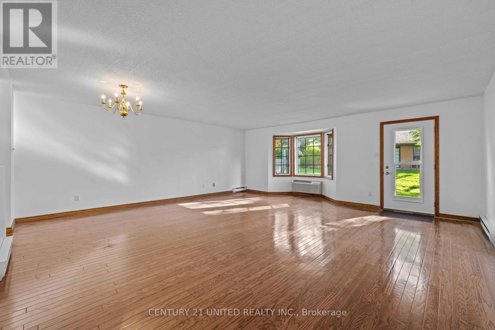8 - 21 Paddock Wood, Peterborough (Ashburnham Ward 4), Ontario  K9H 7H2 - Photo 16 - X12397997