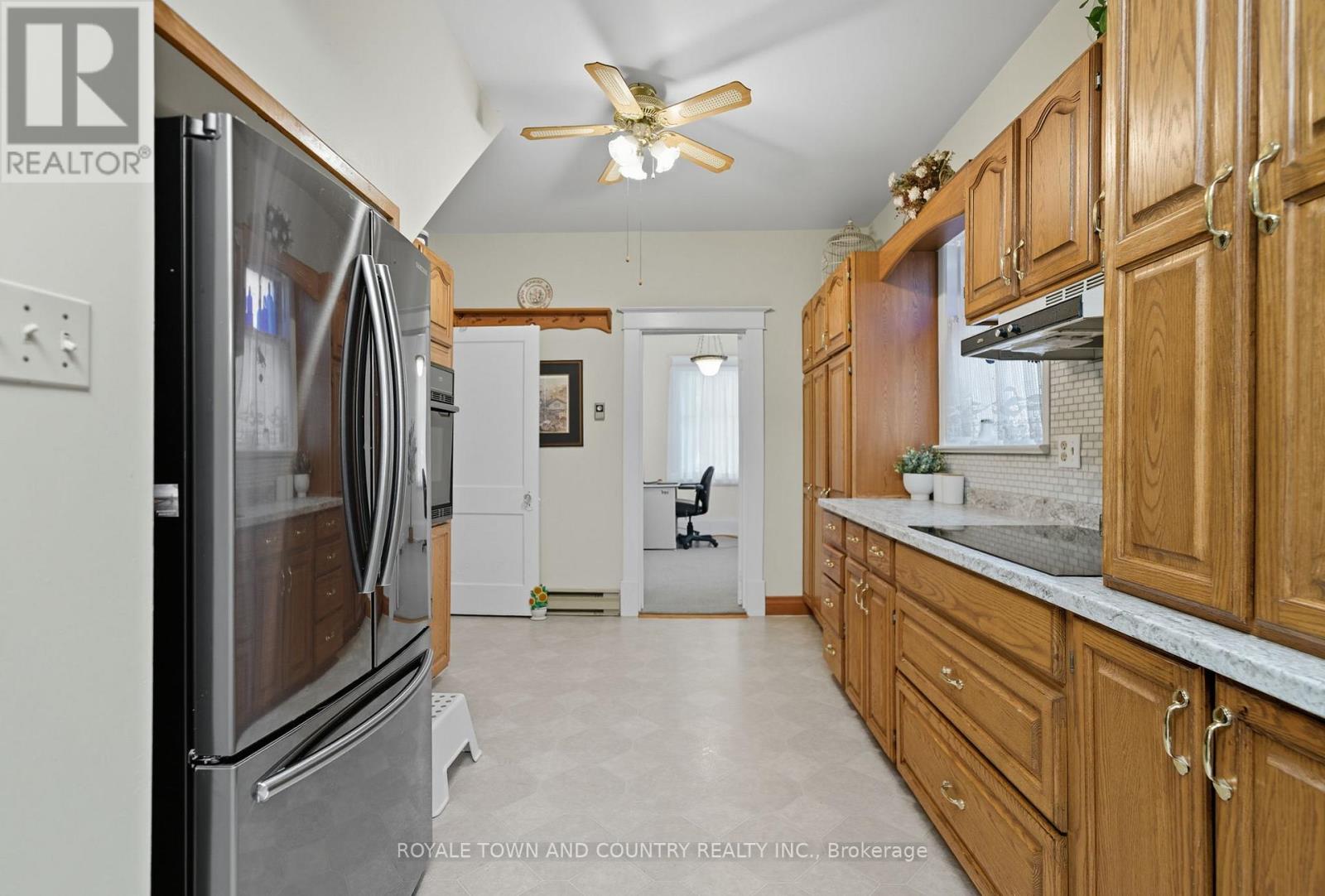 76 Bond Street W, Kawartha Lakes (Lindsay), Ontario  K9V 3R4 - Photo 17 - X12398108
