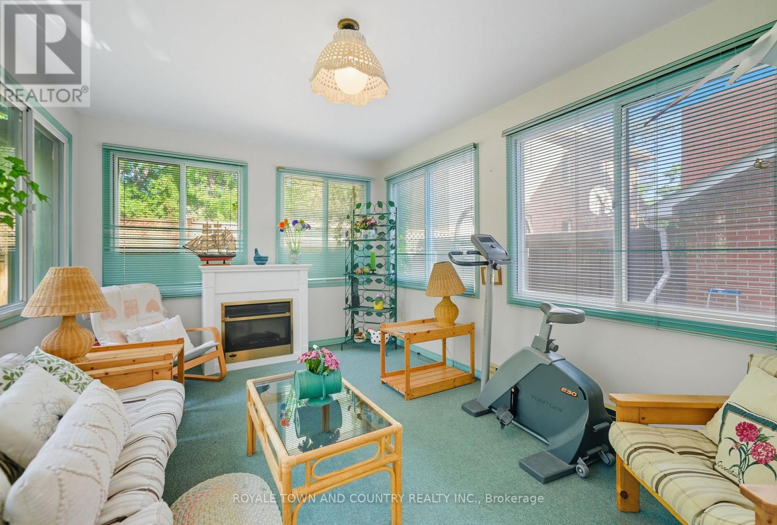 76 Bond Street W, Kawartha Lakes (Lindsay), Ontario  K9V 3R4 - Photo 22 - X12398108