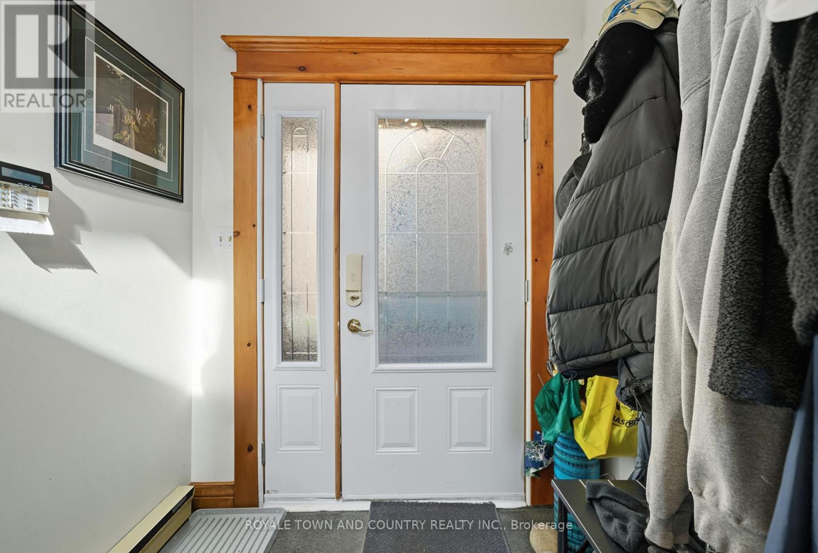 76 Bond Street W, Kawartha Lakes (Lindsay), Ontario  K9V 3R4 - Photo 24 - X12398108