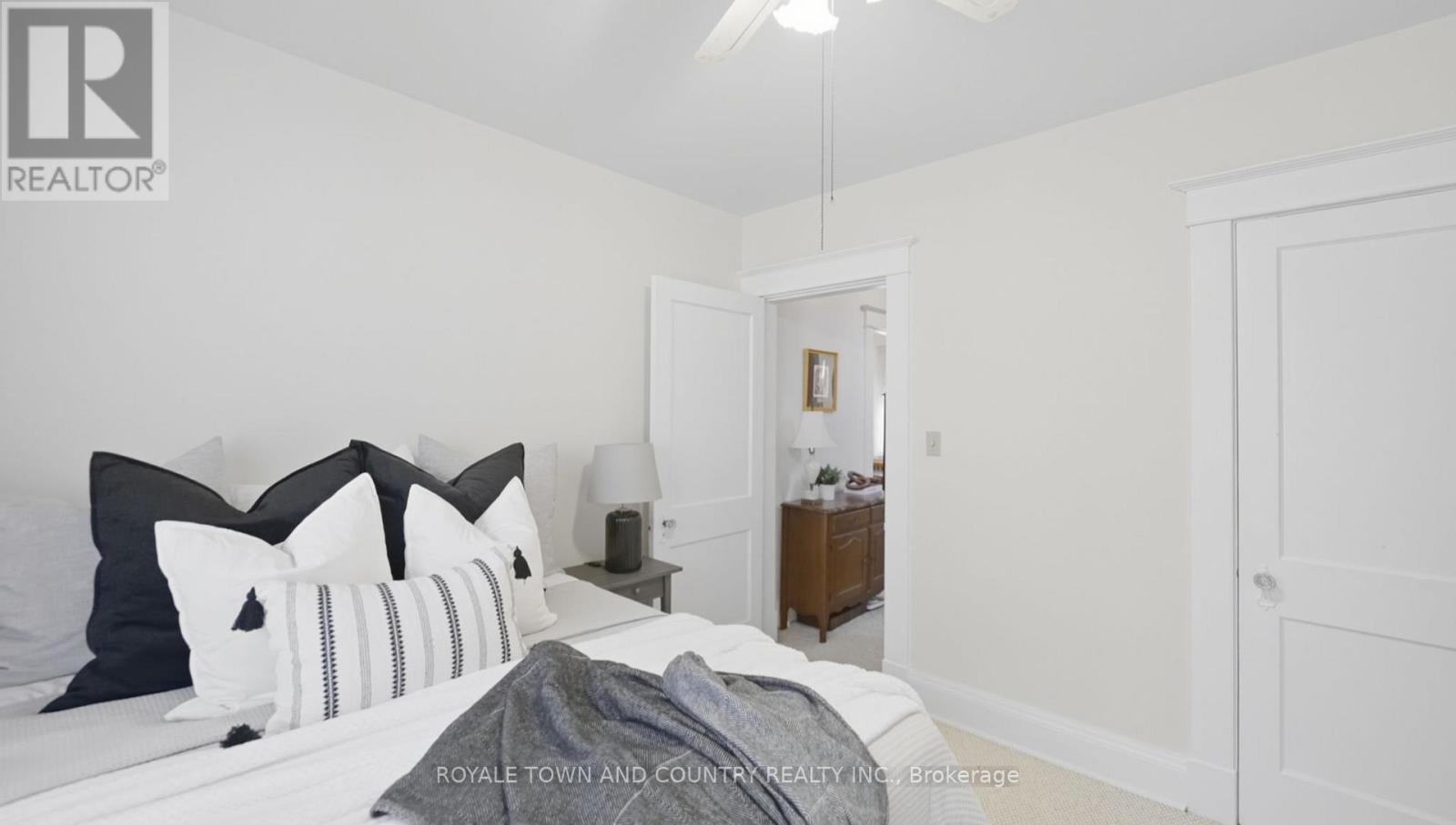 76 Bond Street W, Kawartha Lakes (Lindsay), Ontario  K9V 3R4 - Photo 30 - X12398108