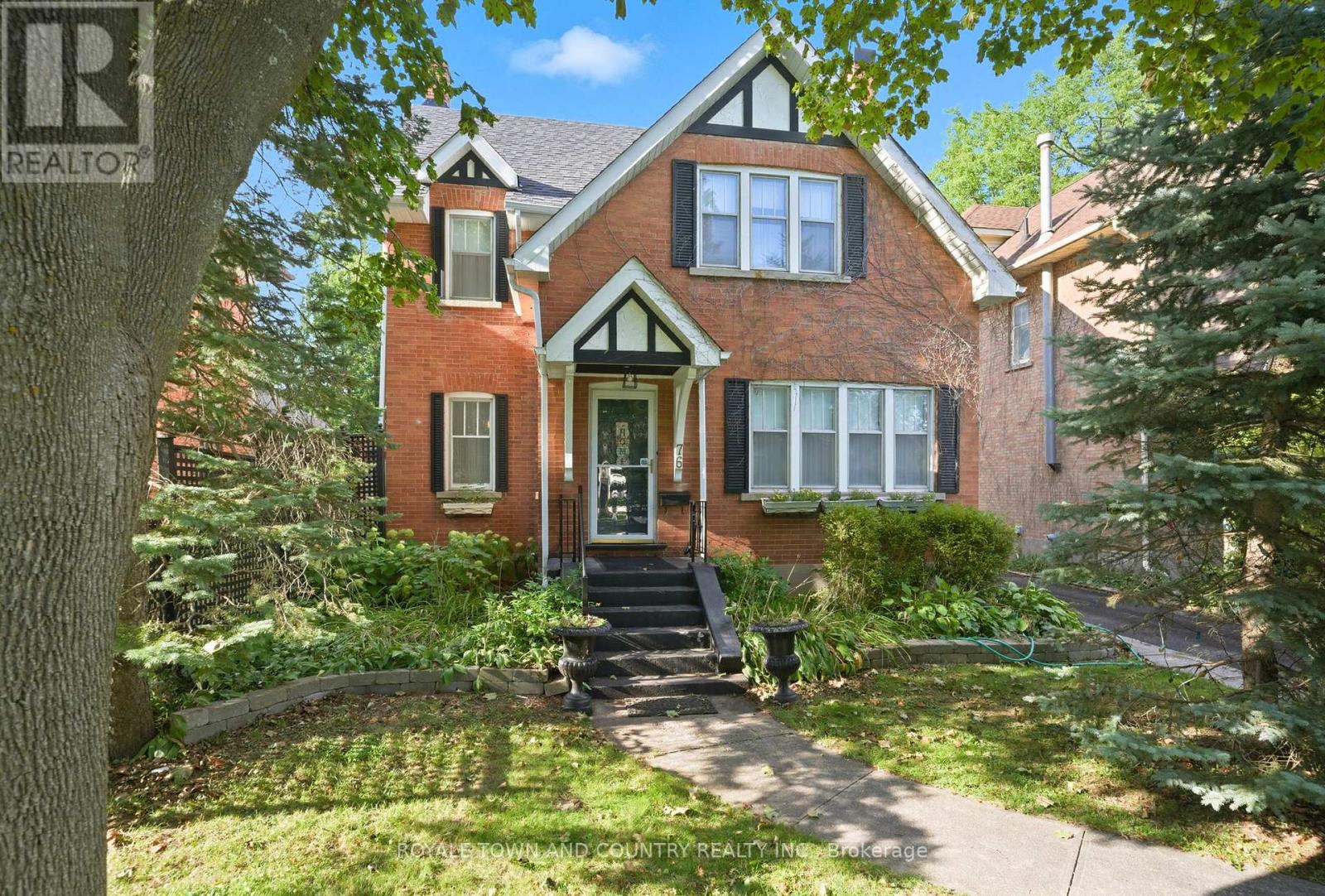 76 Bond Street W, Kawartha Lakes (Lindsay), Ontario  K9V 3R4 - Photo 4 - X12398108