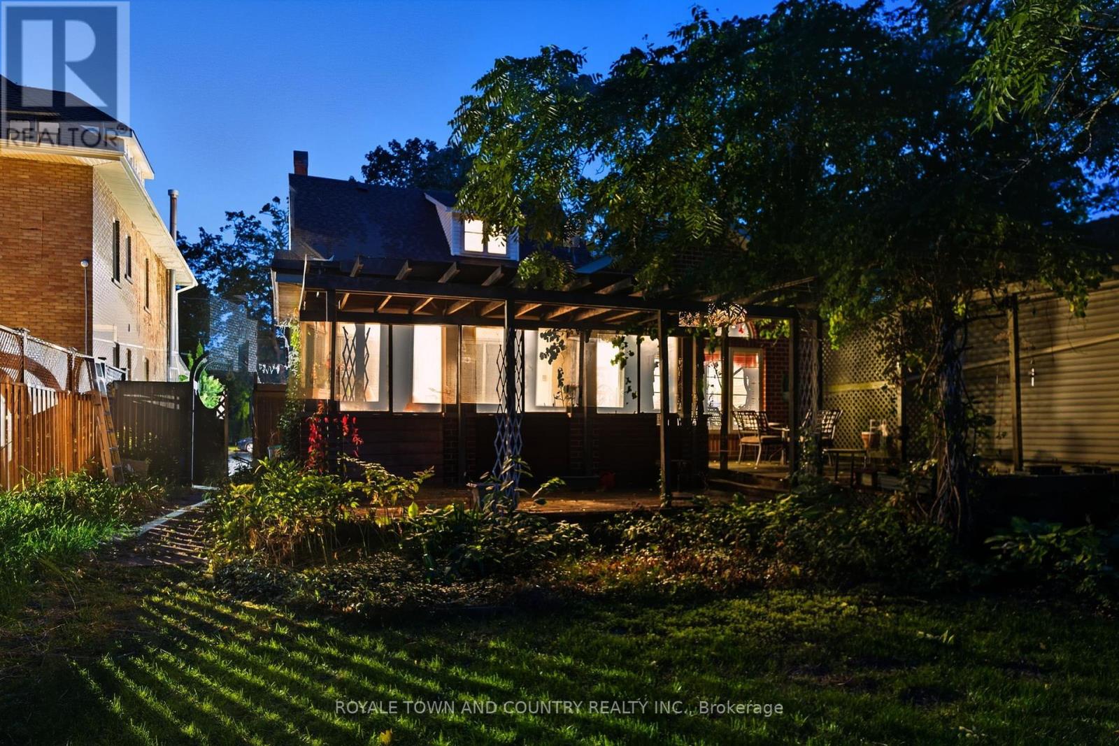 76 Bond Street W, Kawartha Lakes (Lindsay), Ontario  K9V 3R4 - Photo 44 - X12398108
