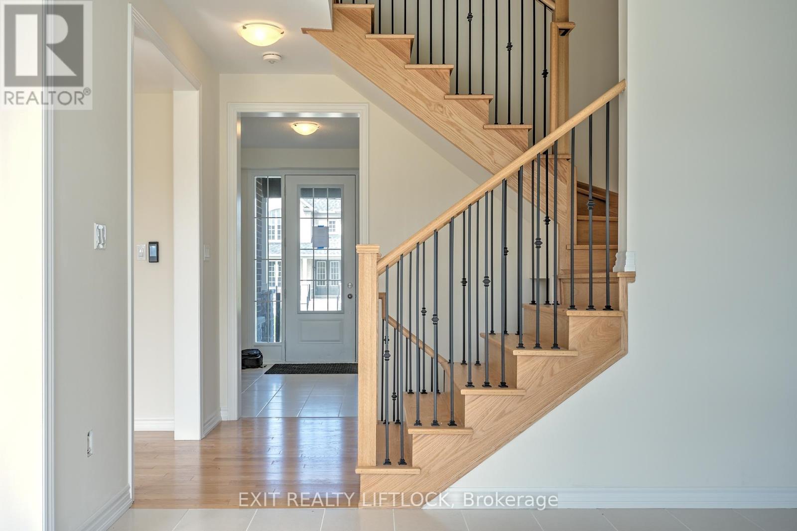 61 Golden Meadows Drive, Otonabee-South Monaghan, Ontario  K9J 0K8 - Photo 16 - X12398142