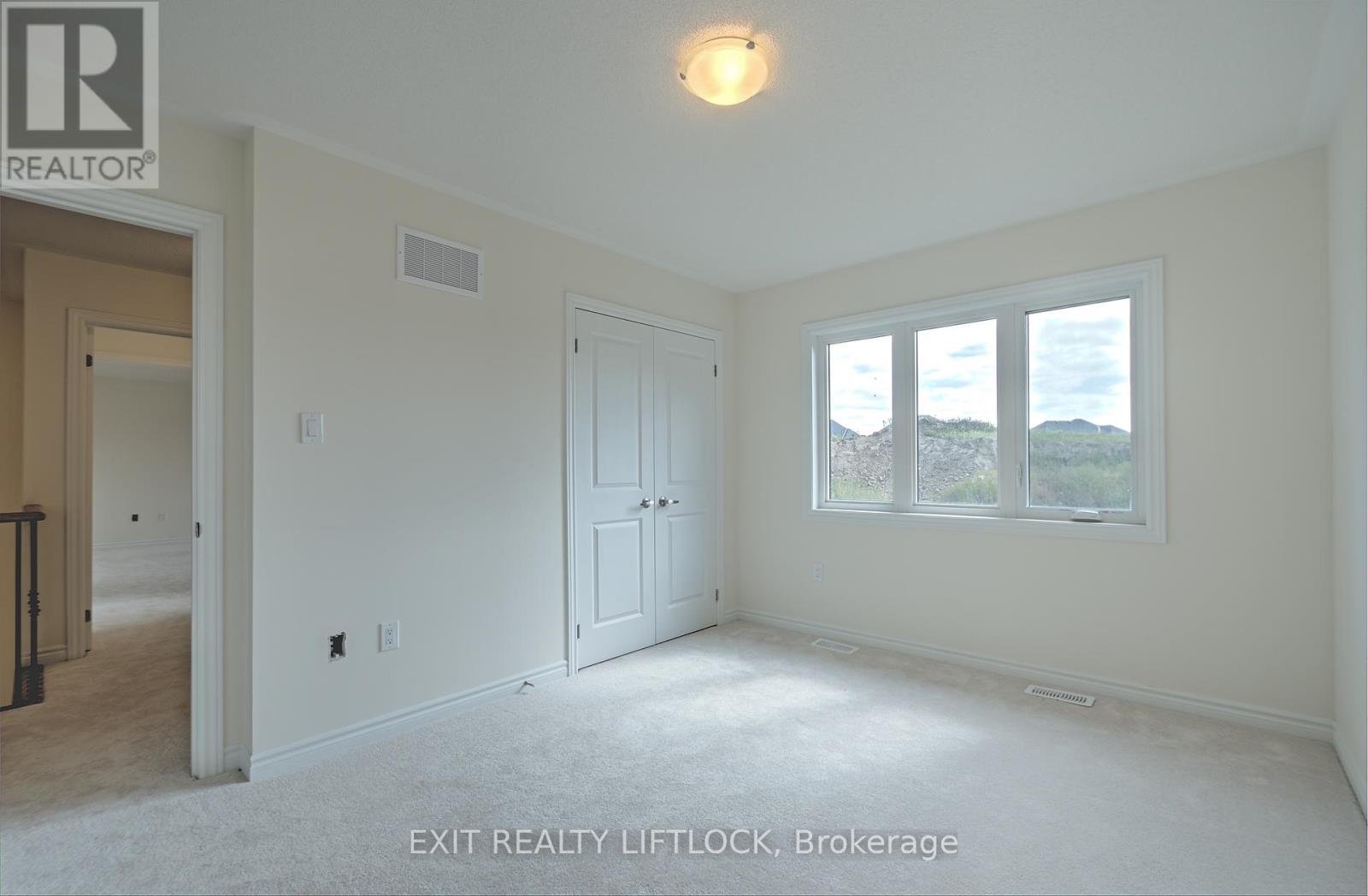 61 Golden Meadows Drive, Otonabee-South Monaghan, Ontario  K9J 0K8 - Photo 21 - X12398142