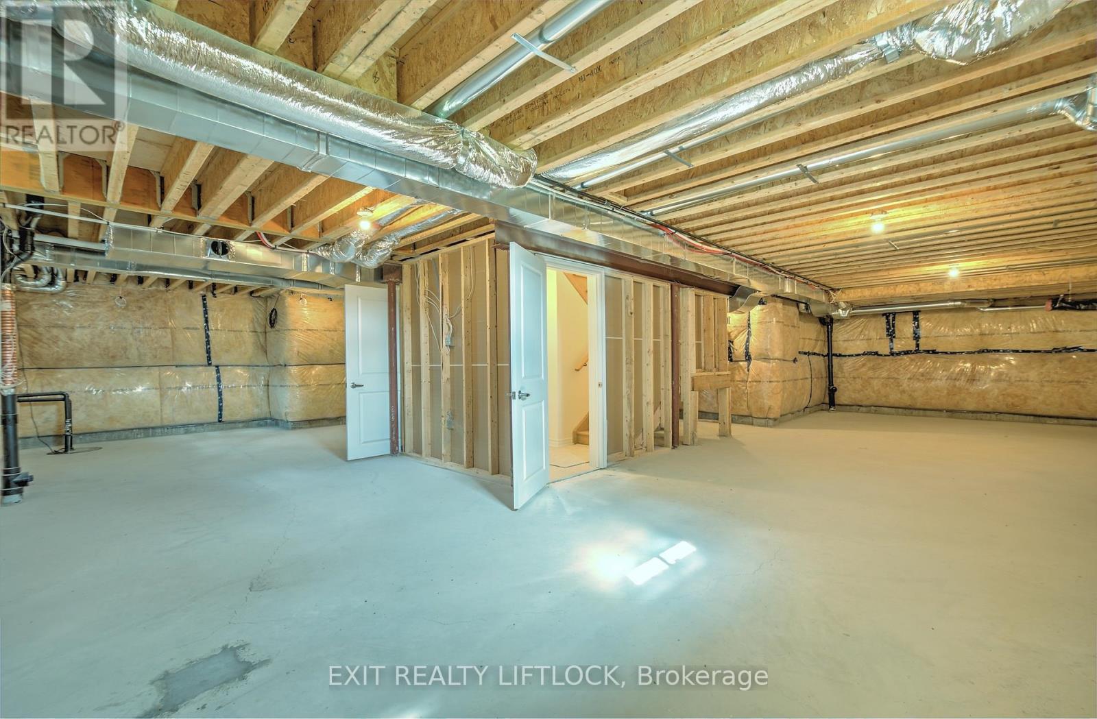61 Golden Meadows Drive, Otonabee-South Monaghan, Ontario  K9J 0K8 - Photo 26 - X12398142