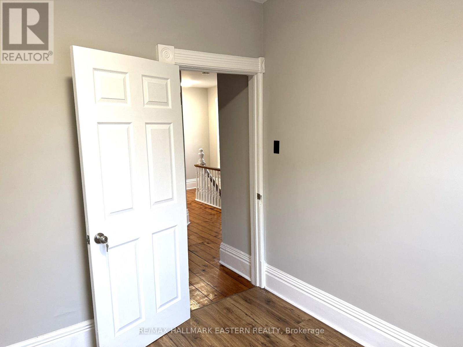 215 Stewart Street, Peterborough (Town Ward 3), Ontario  K9J 3M6 - Photo 22 - X12398297