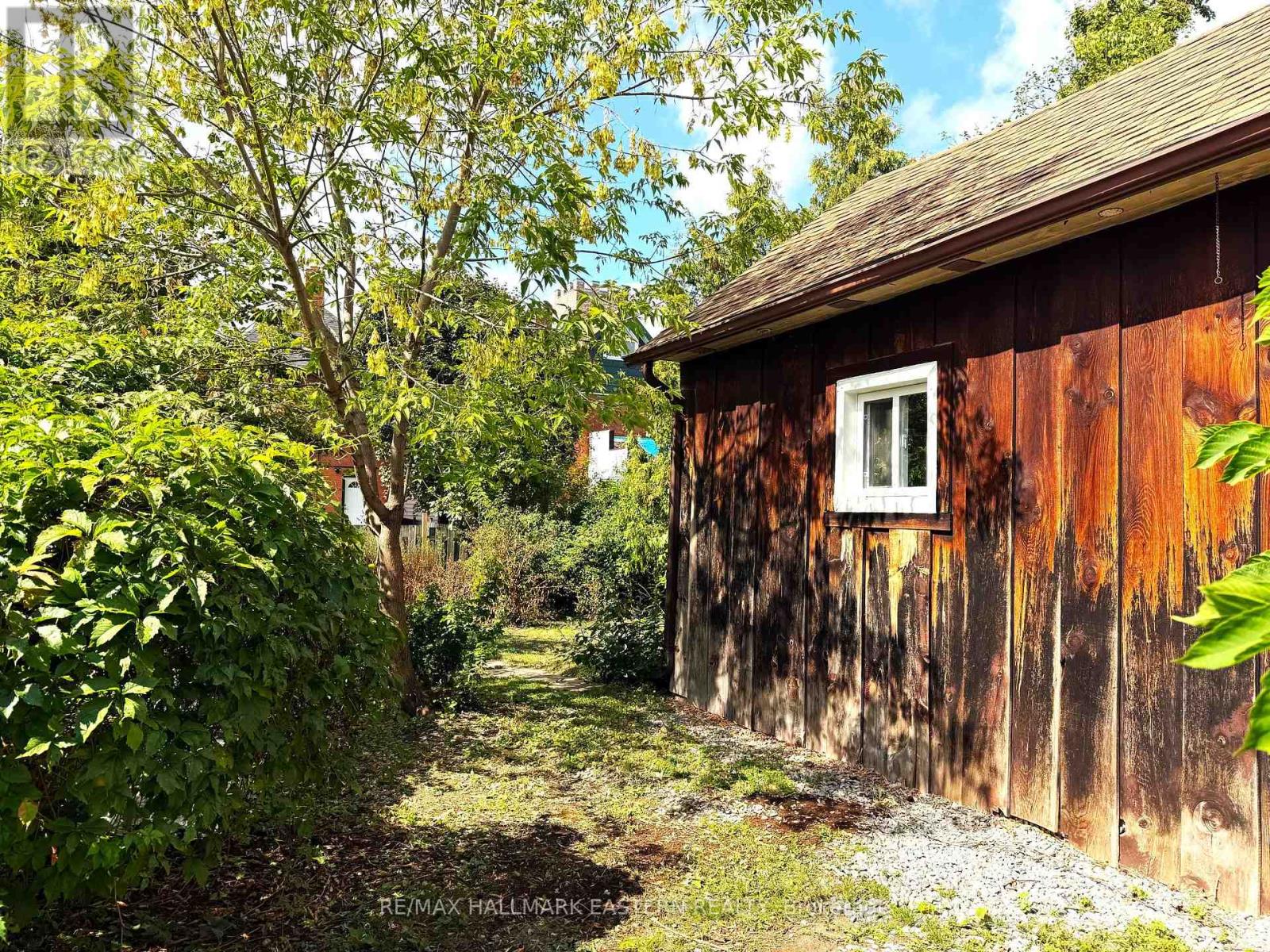 215 Stewart Street, Peterborough (Town Ward 3), Ontario  K9J 3M6 - Photo 27 - X12398297