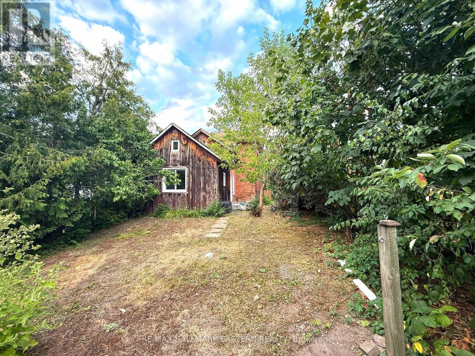 215 Stewart Street, Peterborough (Town Ward 3), Ontario  K9J 3M6 - Photo 29 - X12398297