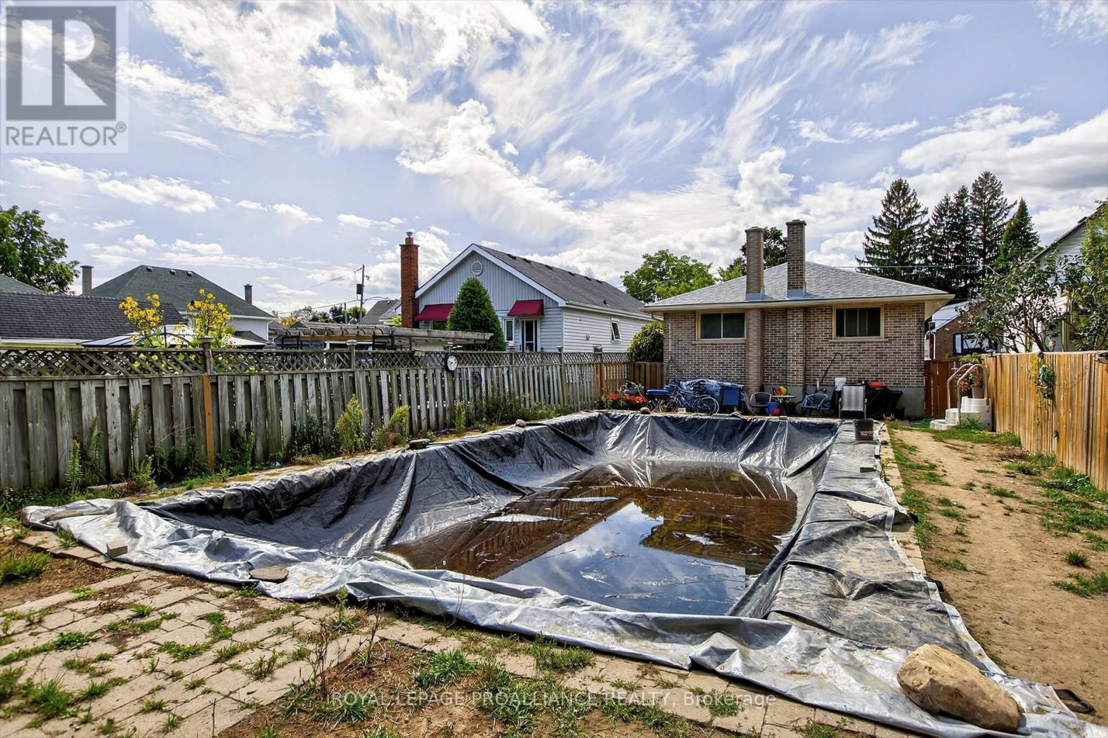 496 Cross Street, Peterborough (Town Ward 3), Ontario  K9H 4T2 - Photo 45 - X12398316