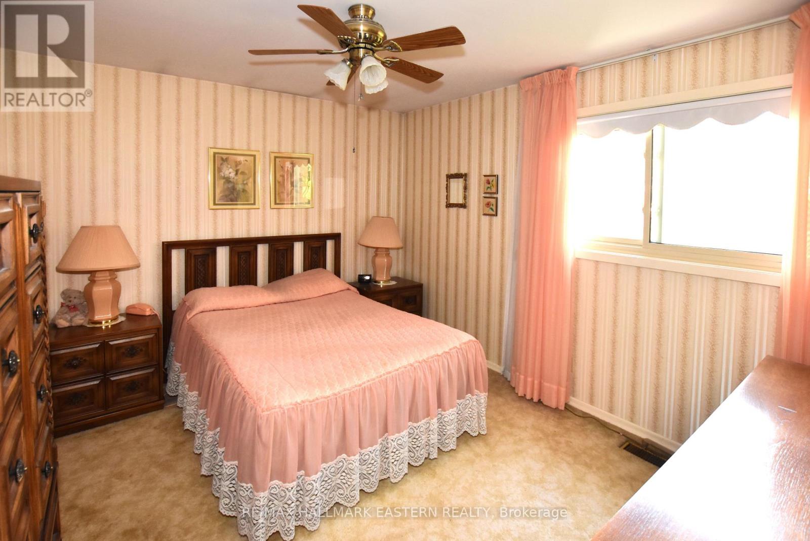1250 Franklin Drive, Peterborough (Northcrest Ward 5), Ontario  K9H 6Z4 - Photo 10 - X12399351