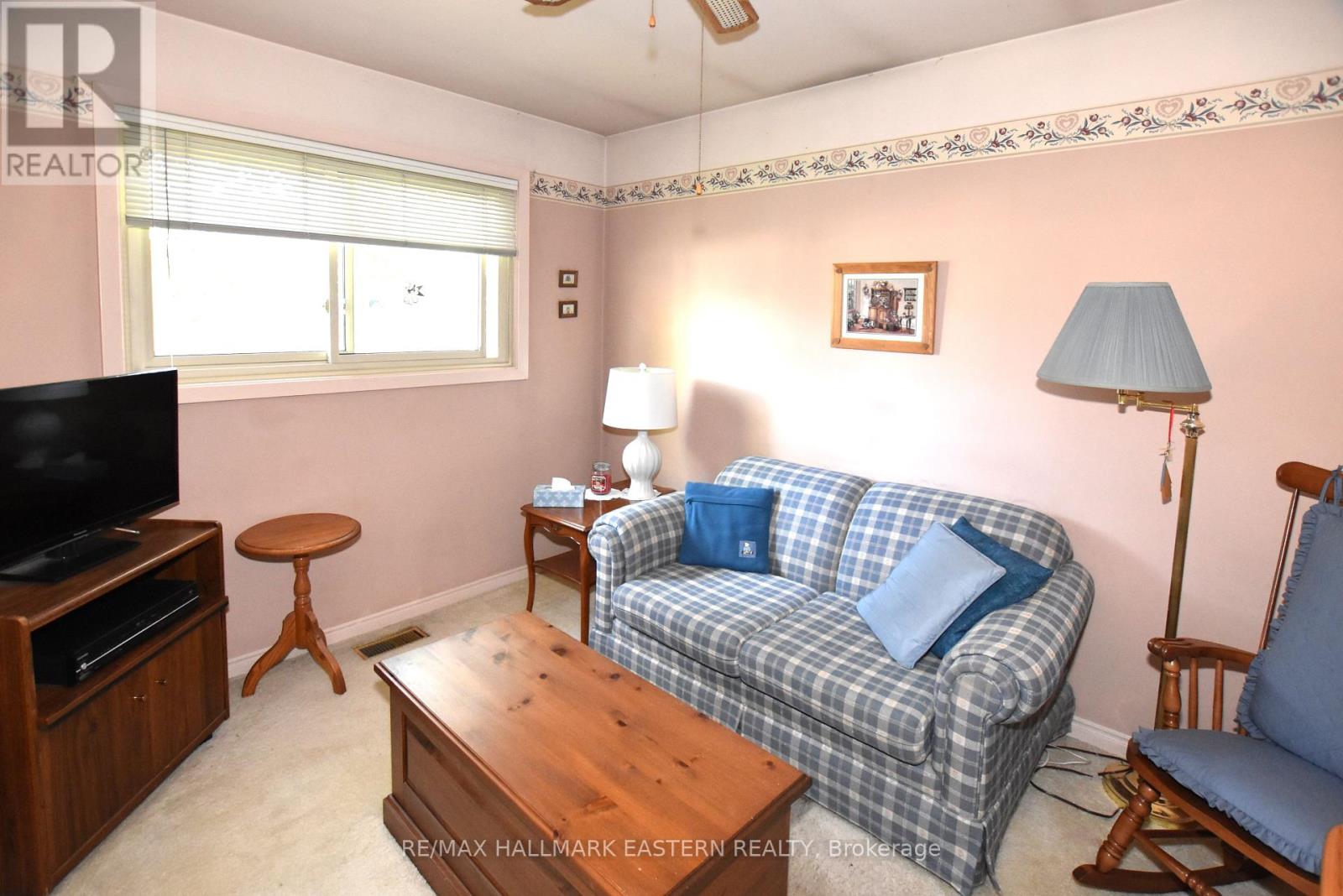 1250 Franklin Drive, Peterborough (Northcrest Ward 5), Ontario  K9H 6Z4 - Photo 12 - X12399351