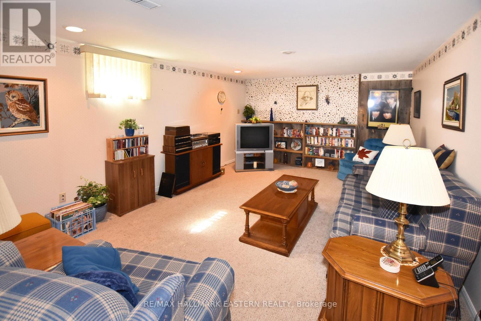 1250 Franklin Drive, Peterborough (Northcrest Ward 5), Ontario  K9H 6Z4 - Photo 15 - X12399351