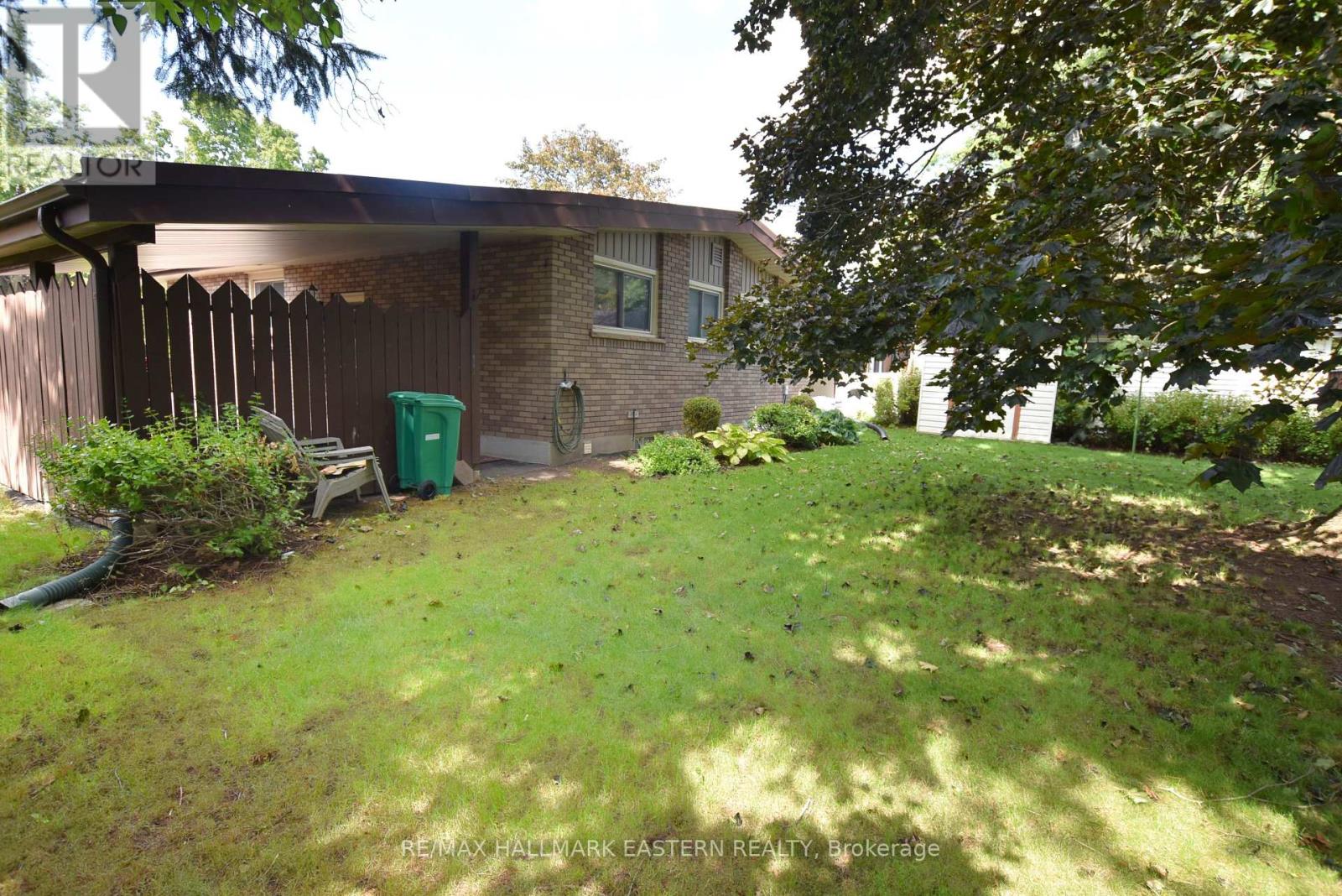 1250 Franklin Drive, Peterborough (Northcrest Ward 5), Ontario  K9H 6Z4 - Photo 23 - X12399351