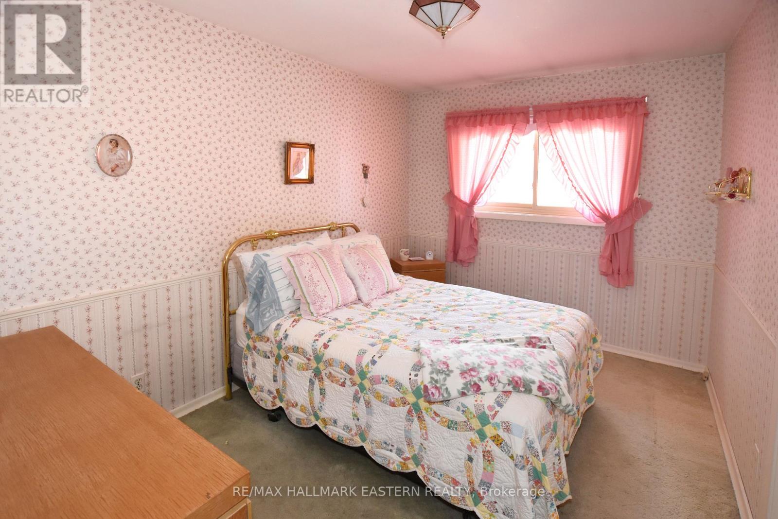 1250 Franklin Drive, Peterborough (Northcrest Ward 5), Ontario  K9H 6Z4 - Photo 8 - X12399351