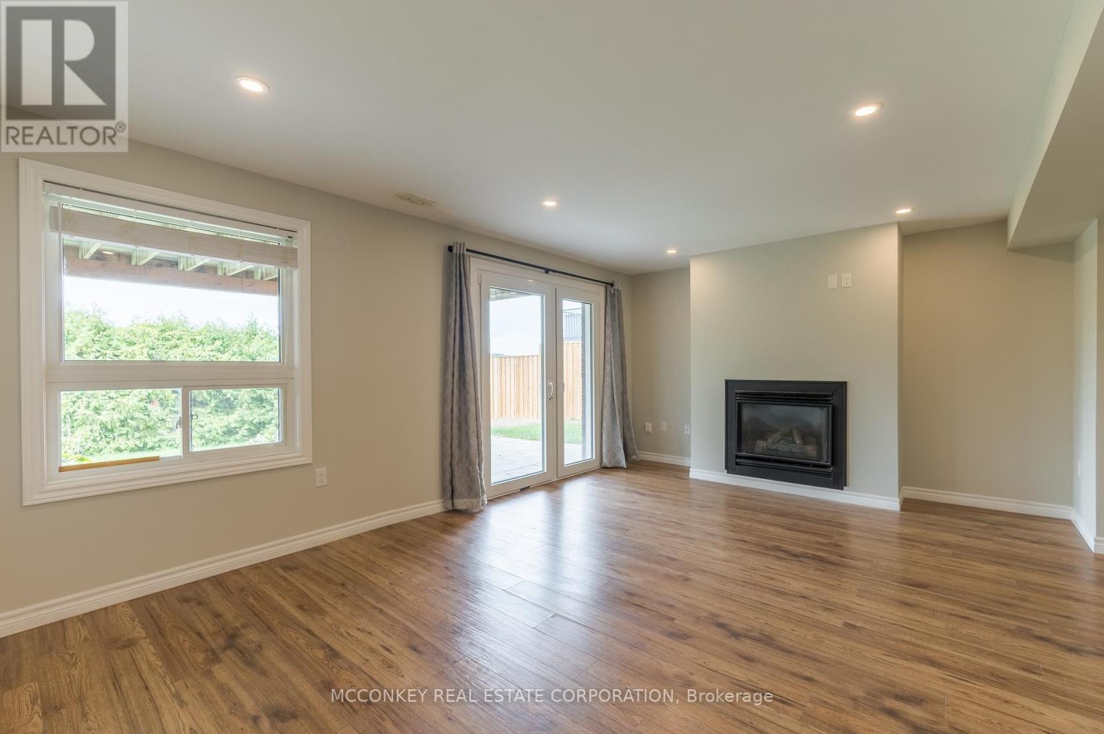 1563 Scollard Crescent, Peterborough (Ashburnham Ward 4), Ontario  K9H 0A8 - Photo 27 - X12399412