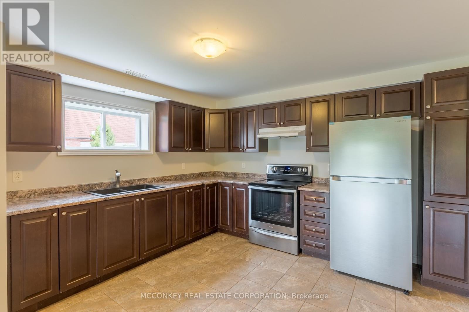1563 Scollard Crescent, Peterborough (Ashburnham Ward 4), Ontario  K9H 0A8 - Photo 29 - X12399412