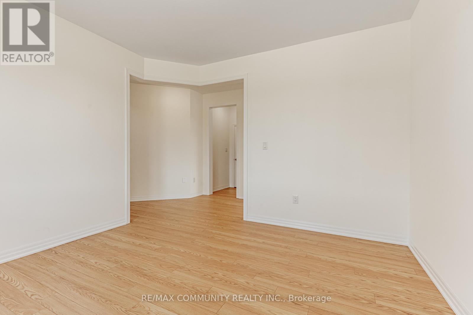 110 Belmont Drive, Clarington (Newcastle), Ontario  L1B 1G9 - Photo 7 - E12399337