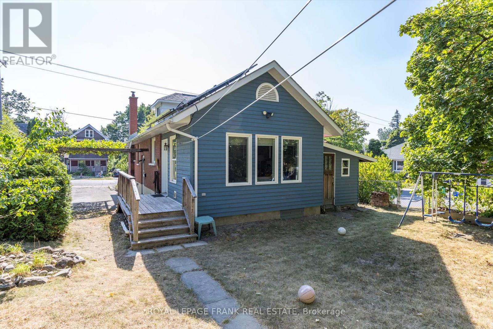 720 Bethune Street, Peterborough North (South), Ontario  K9H 4A4 - Photo 40 - X12399577