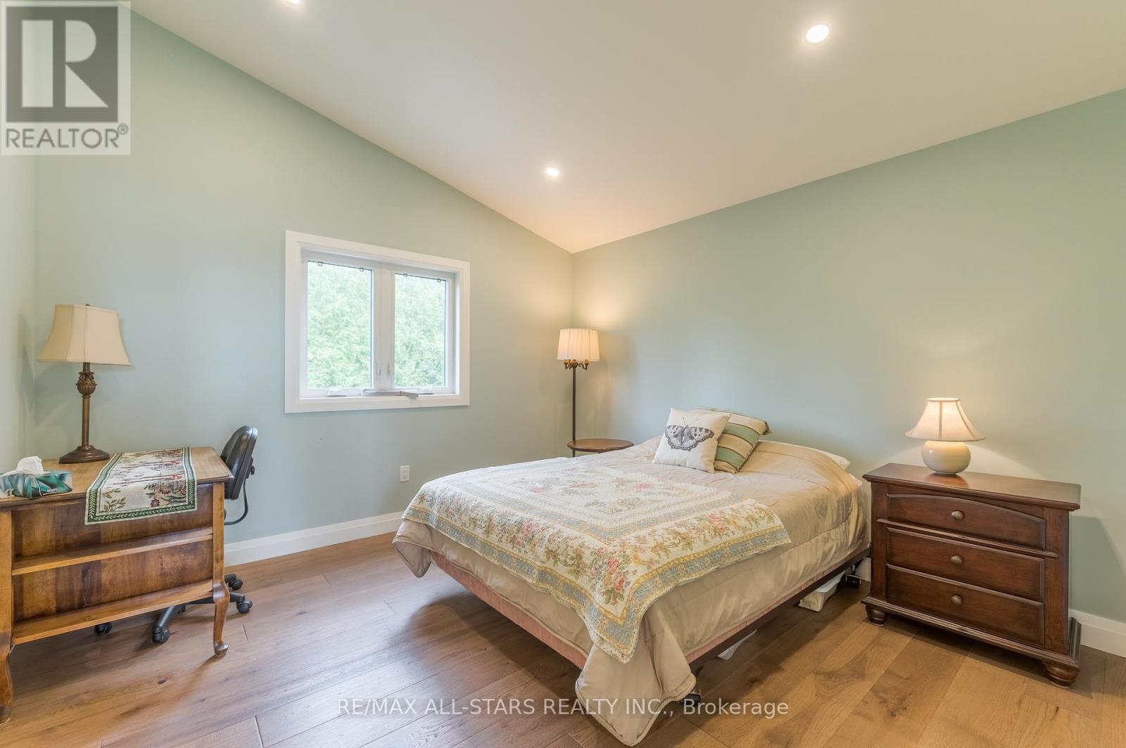 400 Fife Avenue, Selwyn, Ontario  K9J 0C6 - Photo 25 - X12396898