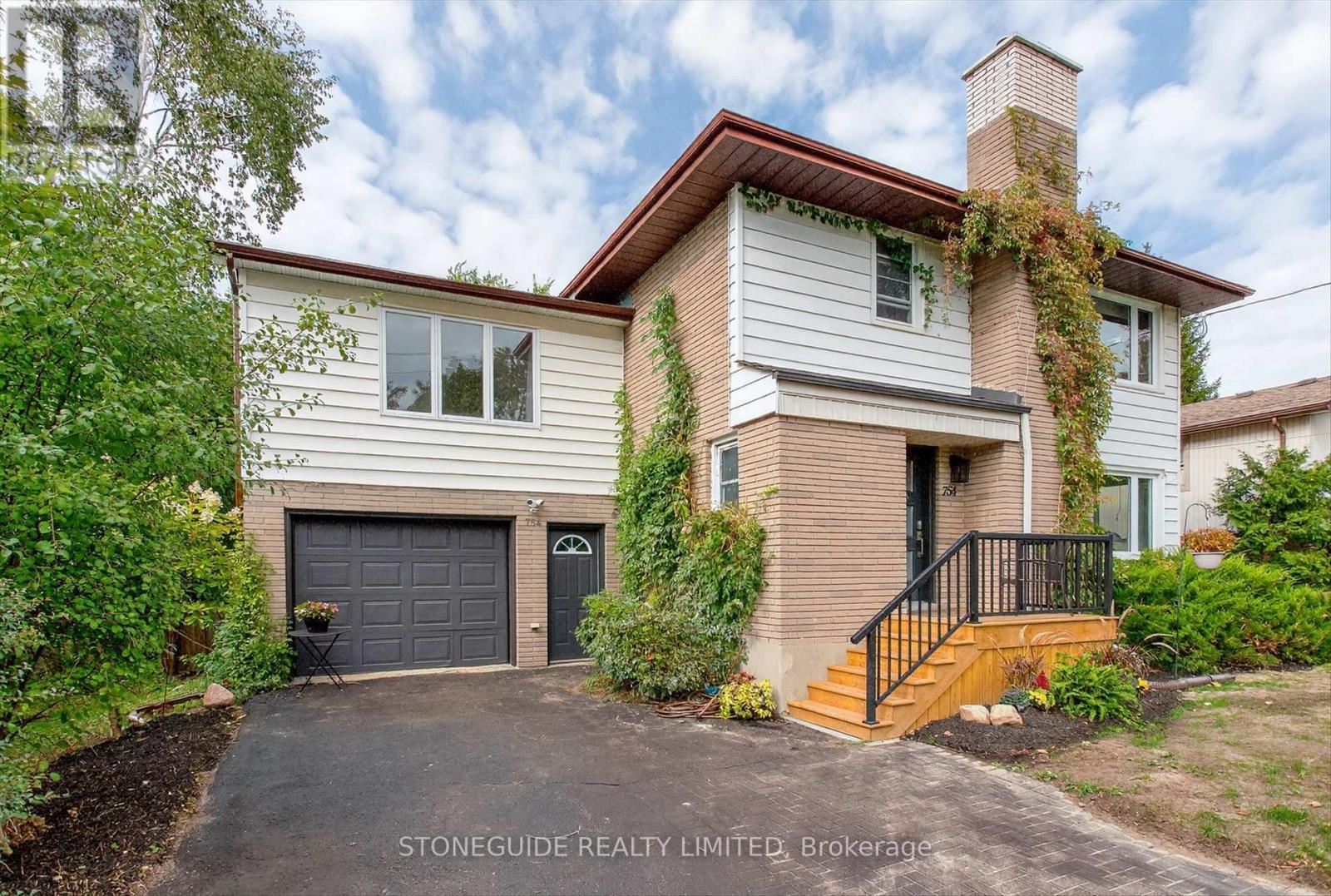 754 Hopkins Avenue, Peterborough (Town Ward 3), Ontario  K9J 4Y5 - Photo 2 - X12399935