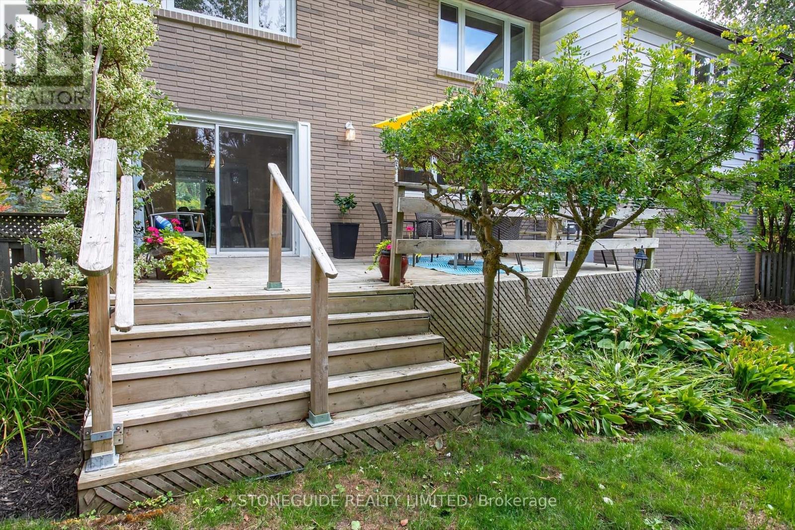 754 Hopkins Avenue, Peterborough (Town Ward 3), Ontario  K9J 4Y5 - Photo 38 - X12399935