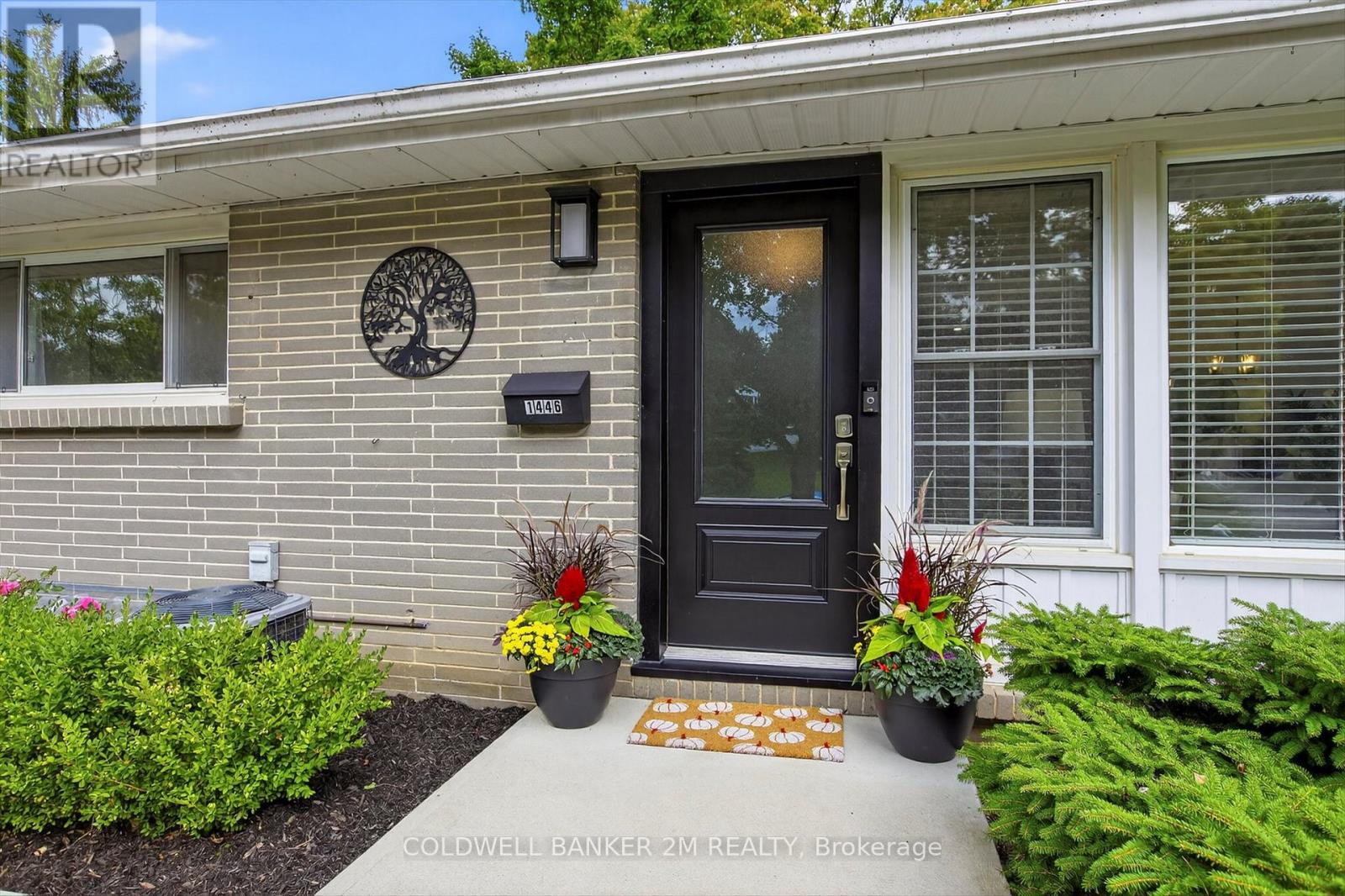 1446 Westbrook Drive, Peterborough (Monaghan Ward 2), Ontario  K9J 6R4 - Photo 4 - X12400032