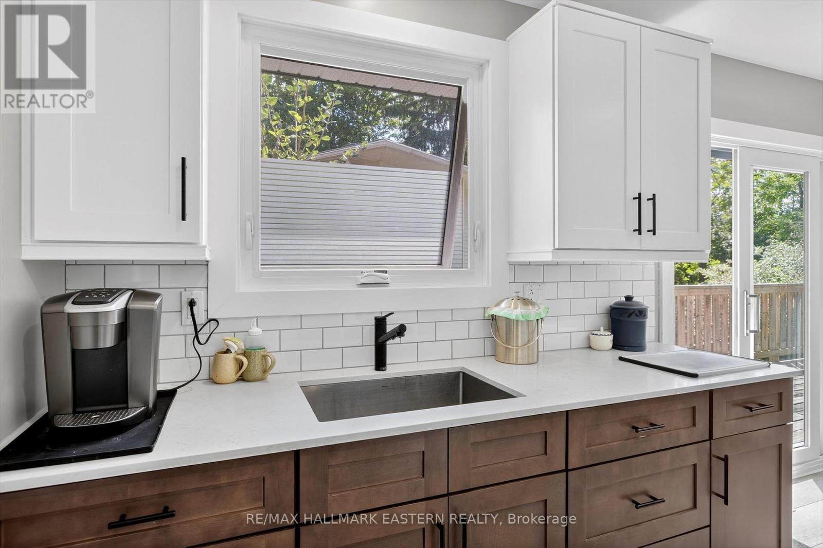 41 Parkview Drive, Peterborough (Northcrest Ward 5), Ontario  K9H 5M5 - Photo 14 - X12400161