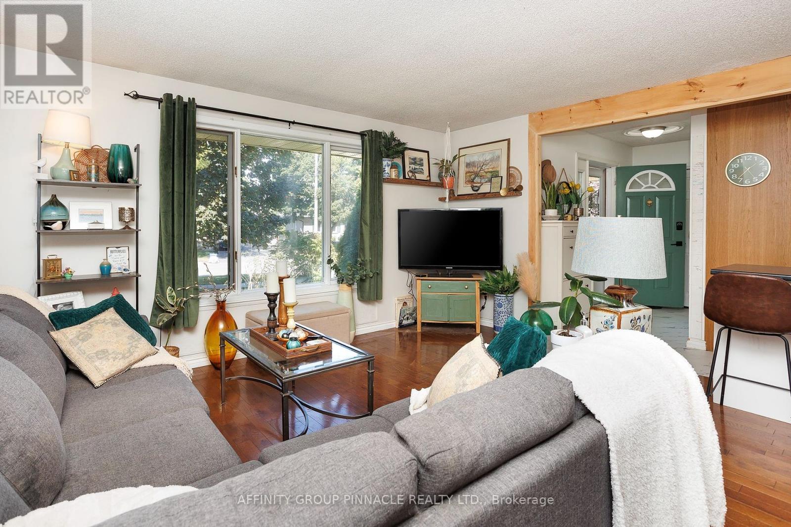 28 Karen Drive, Kawartha Lakes (Lindsay), Ontario  K9V 5V6 - Photo 12 - X12400313