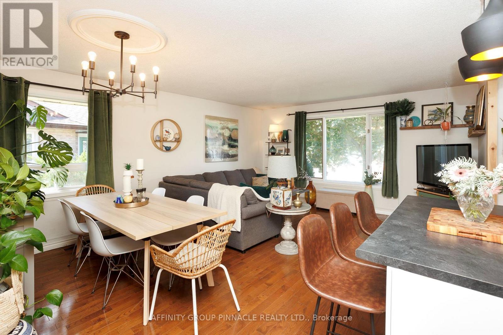 28 Karen Drive, Kawartha Lakes (Lindsay), Ontario  K9V 5V6 - Photo 16 - X12400313