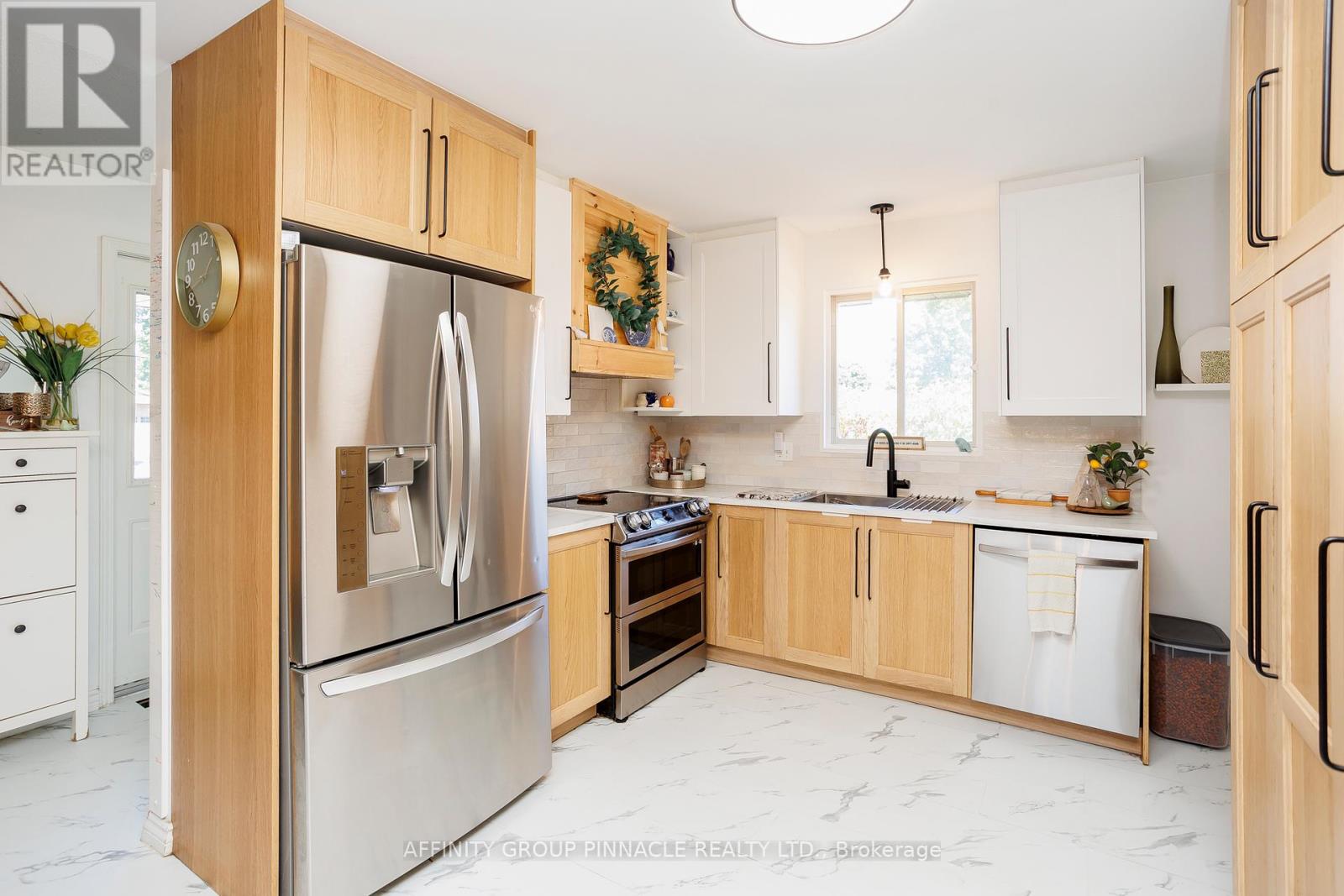 28 Karen Drive, Kawartha Lakes (Lindsay), Ontario  K9V 5V6 - Photo 20 - X12400313
