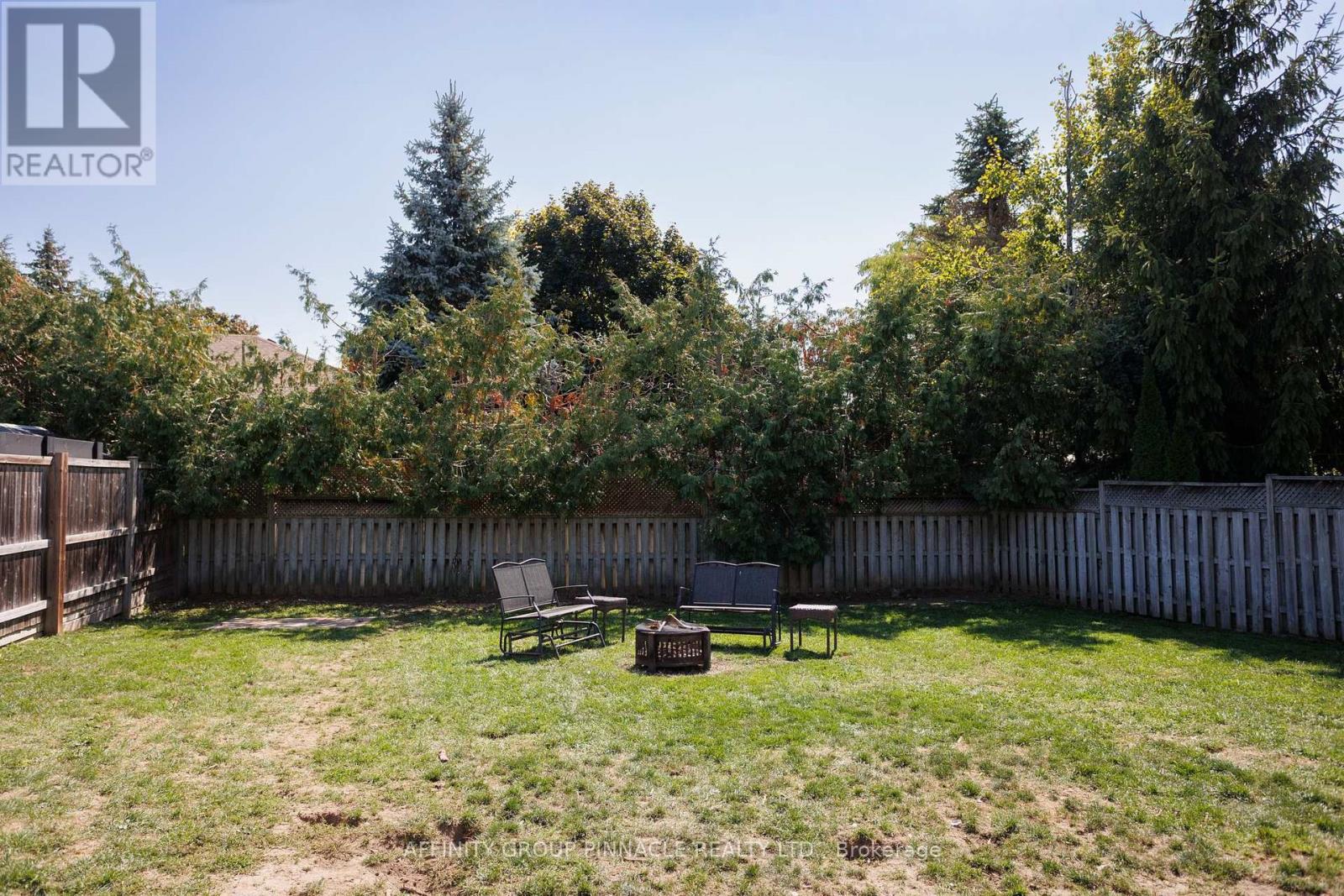 28 Karen Drive, Kawartha Lakes (Lindsay), Ontario  K9V 5V6 - Photo 47 - X12400313