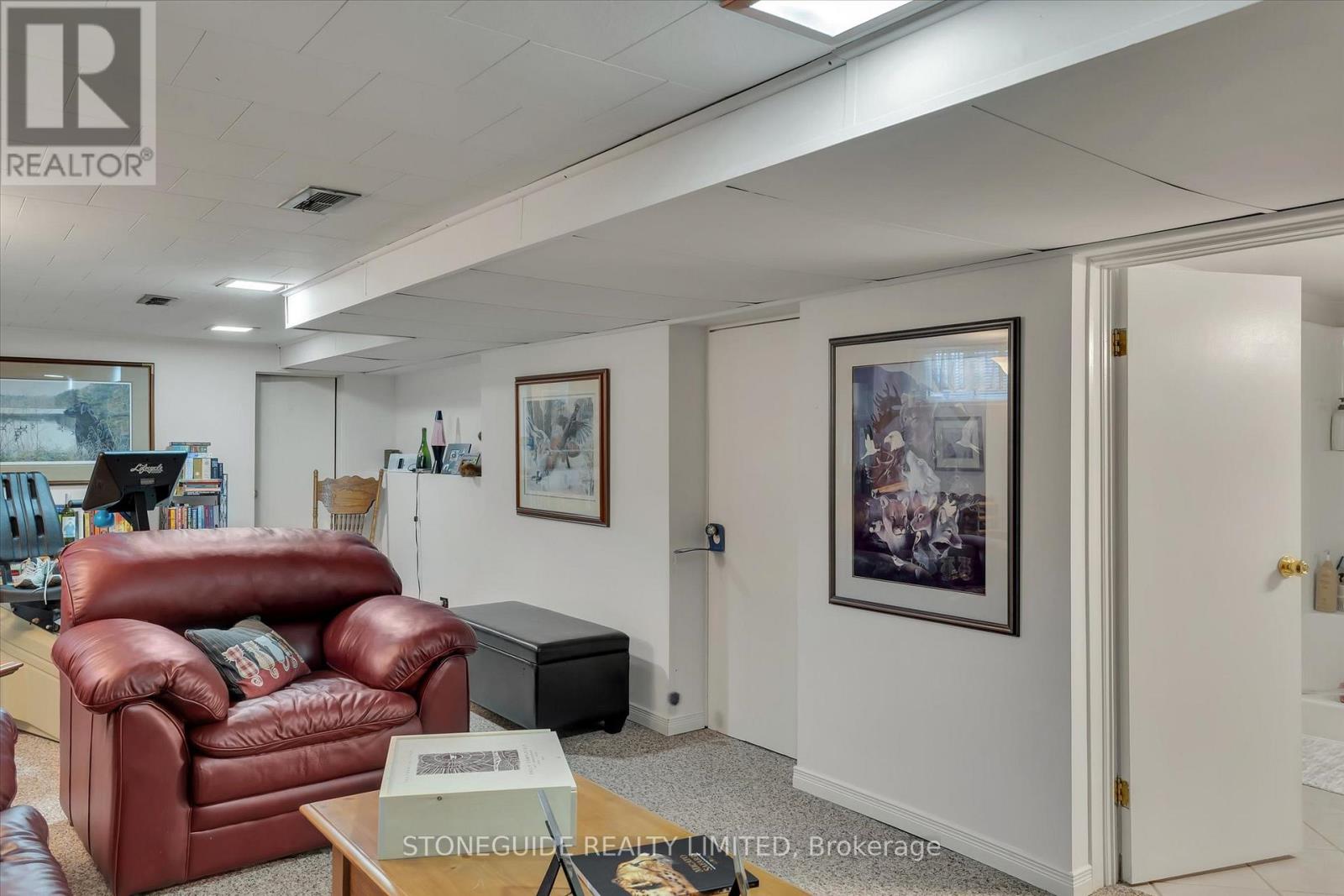 687 Orpington Road, Peterborough (Otonabee Ward 1), Ontario  K9J 4A5 - Photo 21 - X12400424