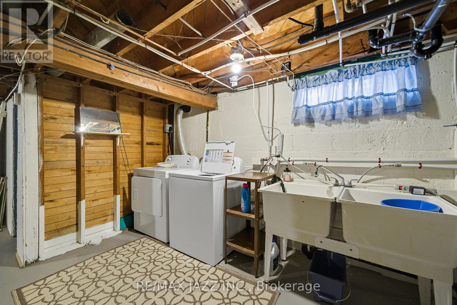 45 Kent Street E, Kawartha Lakes (Lindsay), Ontario  K9V 2C4 - Photo 25 - X12400463