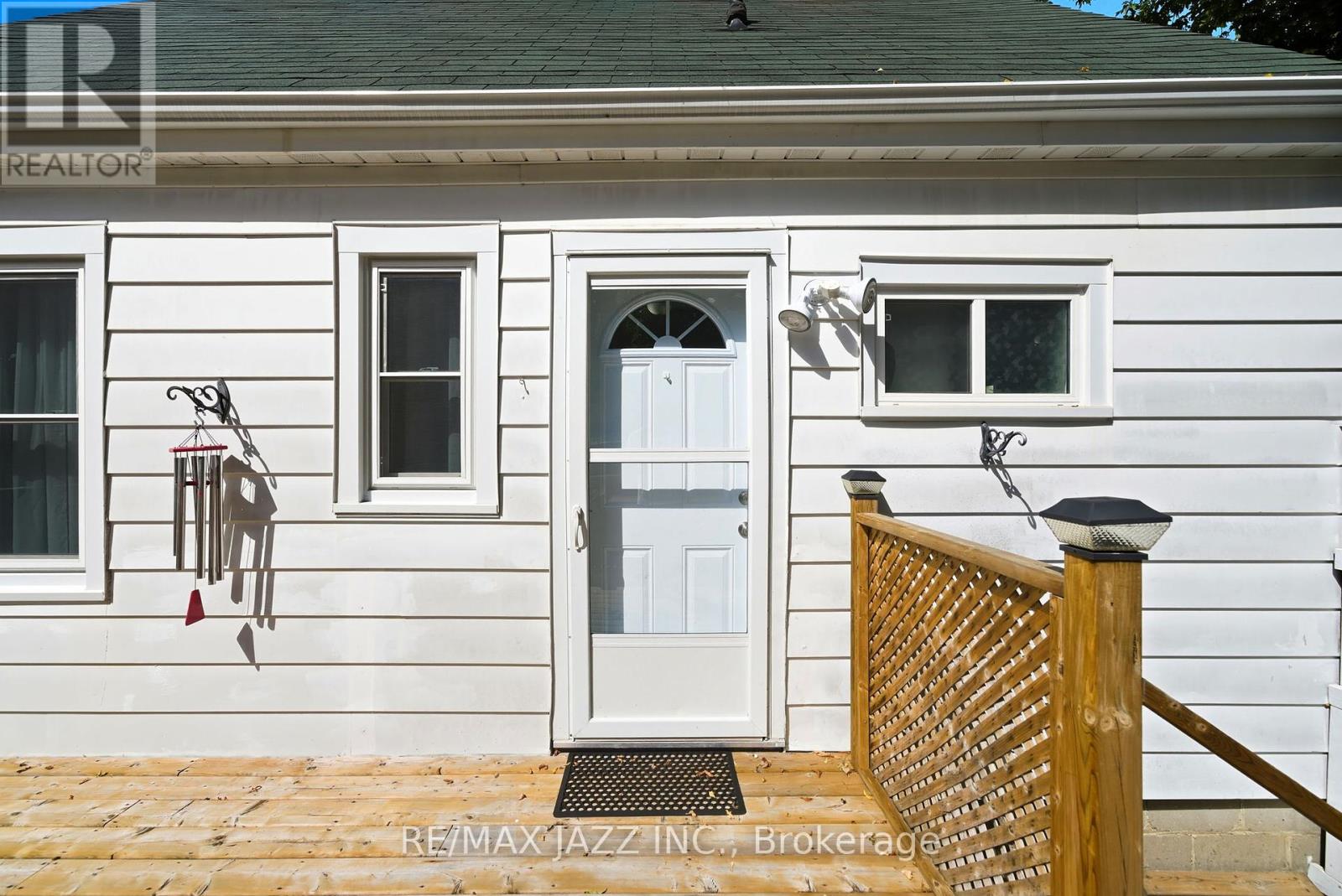 45 Kent Street E, Kawartha Lakes (Lindsay), Ontario  K9V 2C4 - Photo 29 - X12400463