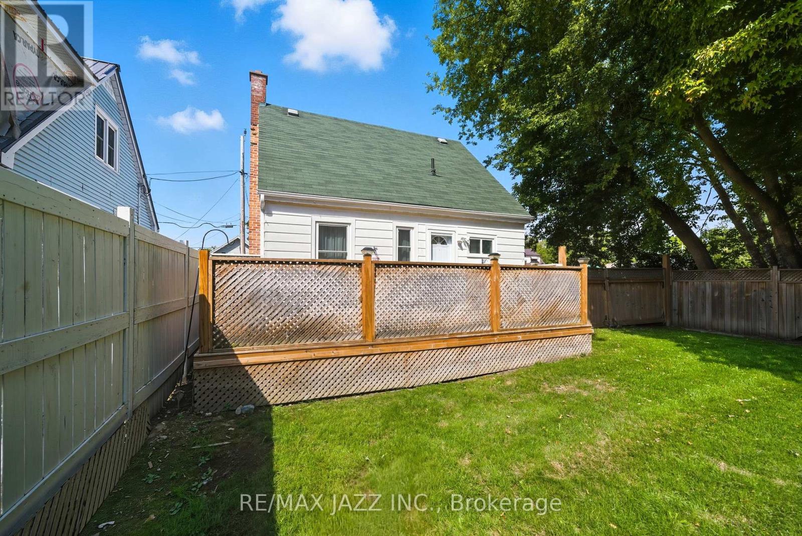 45 Kent Street E, Kawartha Lakes (Lindsay), Ontario  K9V 2C4 - Photo 32 - X12400463