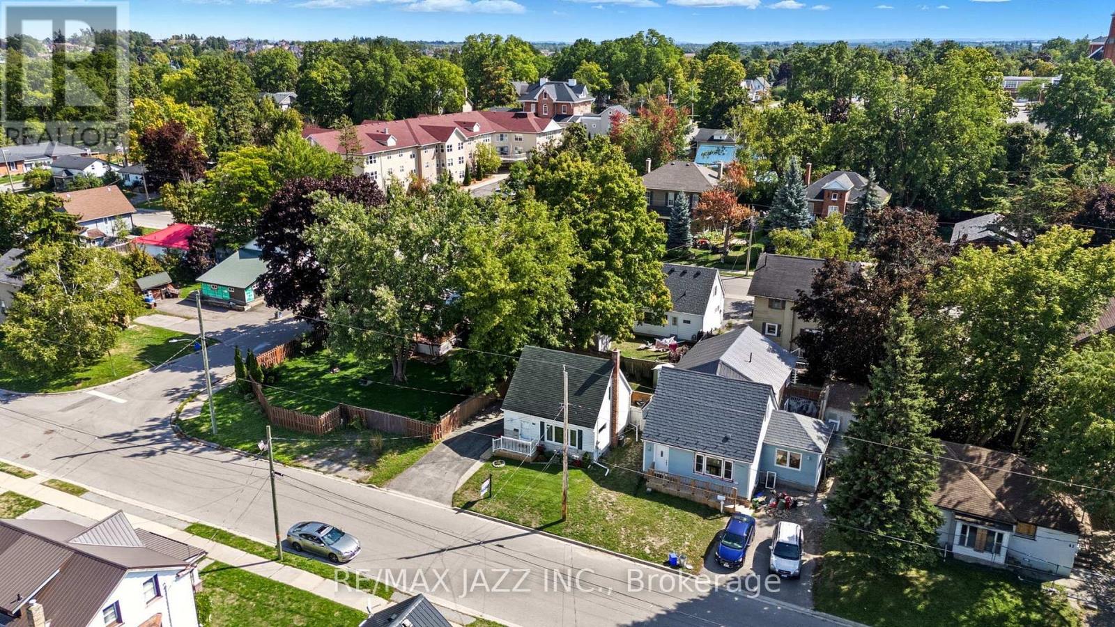 45 Kent Street E, Kawartha Lakes (Lindsay), Ontario  K9V 2C4 - Photo 35 - X12400463