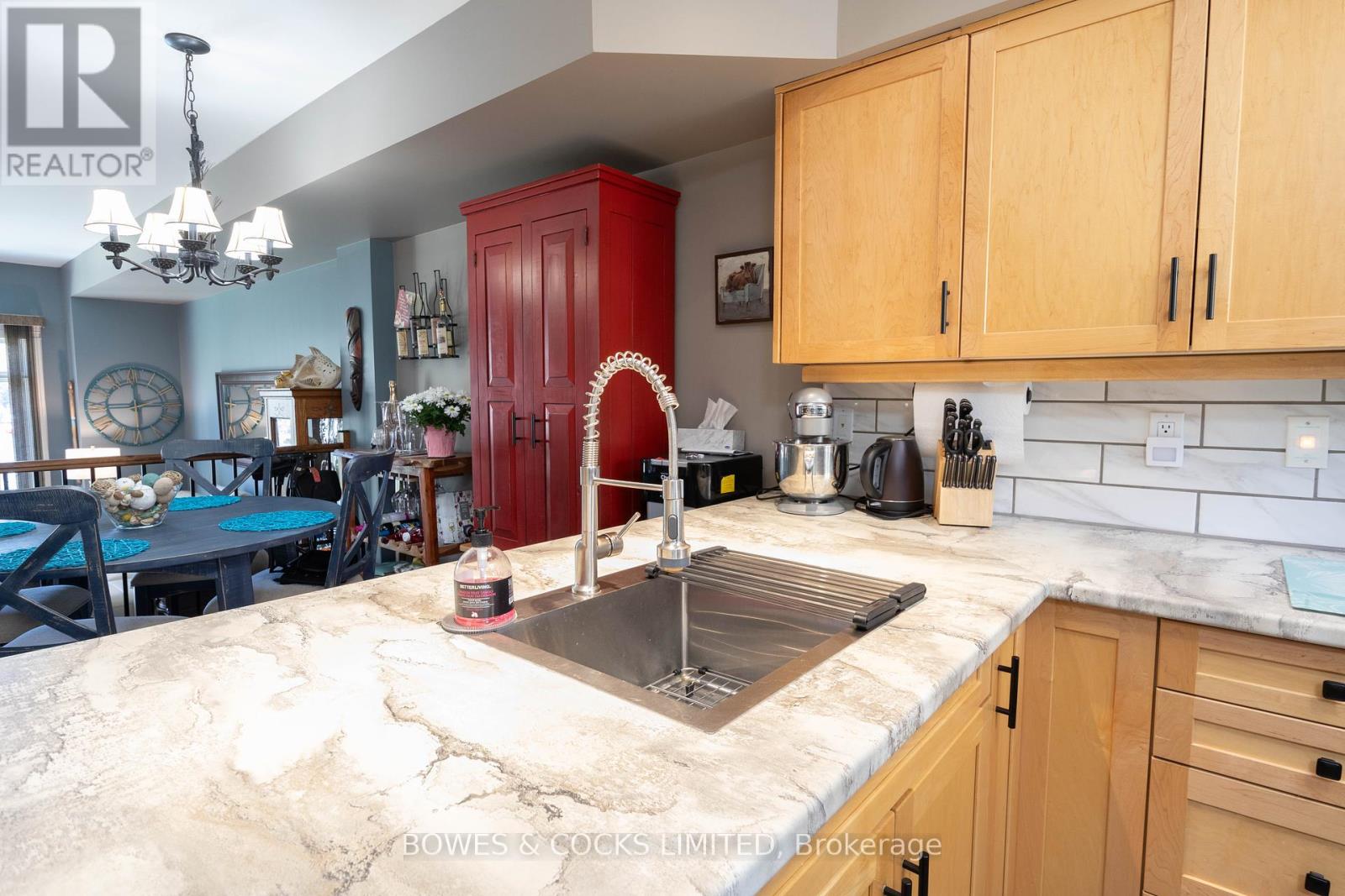 18 - 1579 Anstruther Lake Road, North Kawartha, Ontario  K0L 1A0 - Photo 11 - X12400867