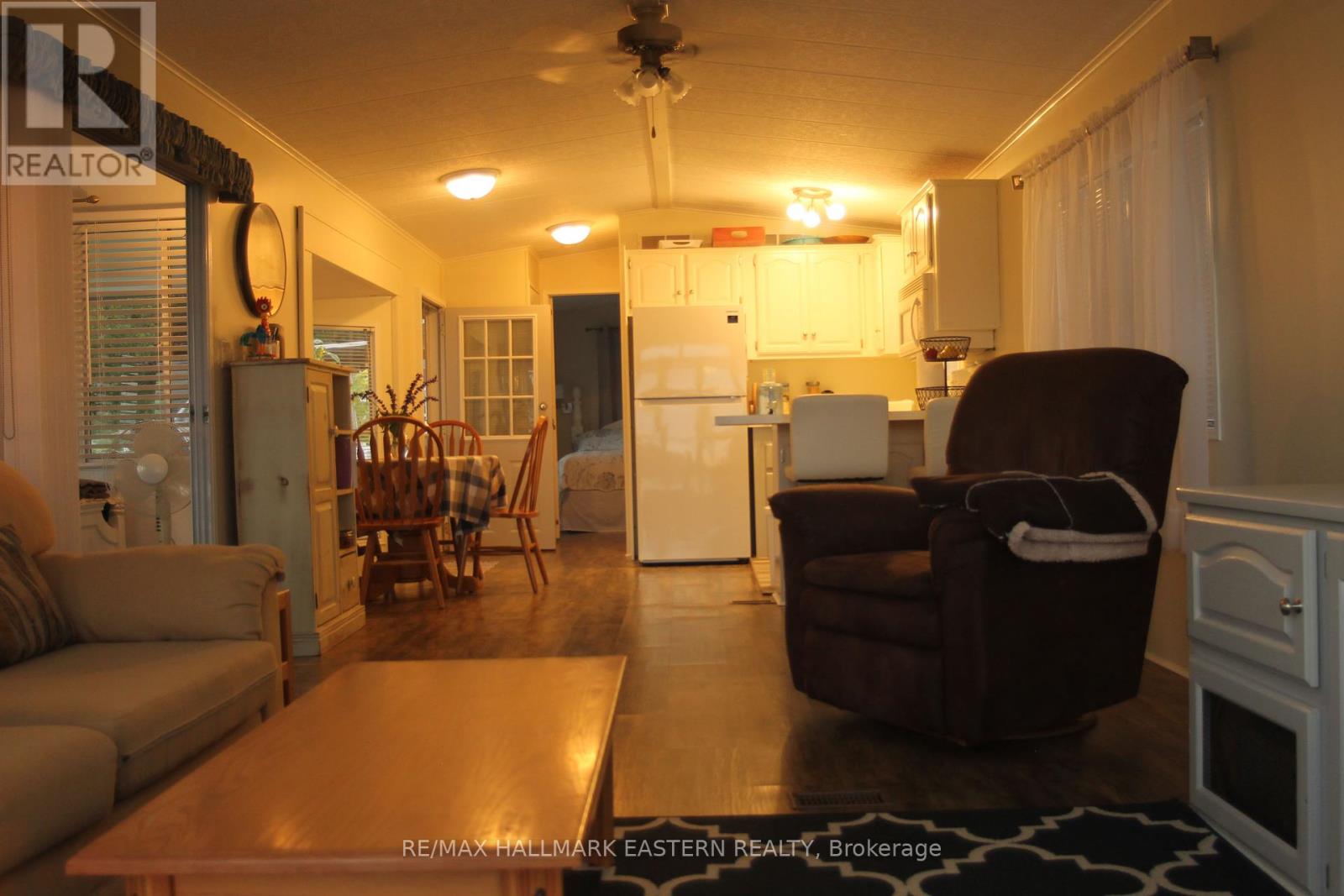 78 Lindsay Road, Selwyn, Ontario  K9J 0C5 - Photo 11 - X12401133