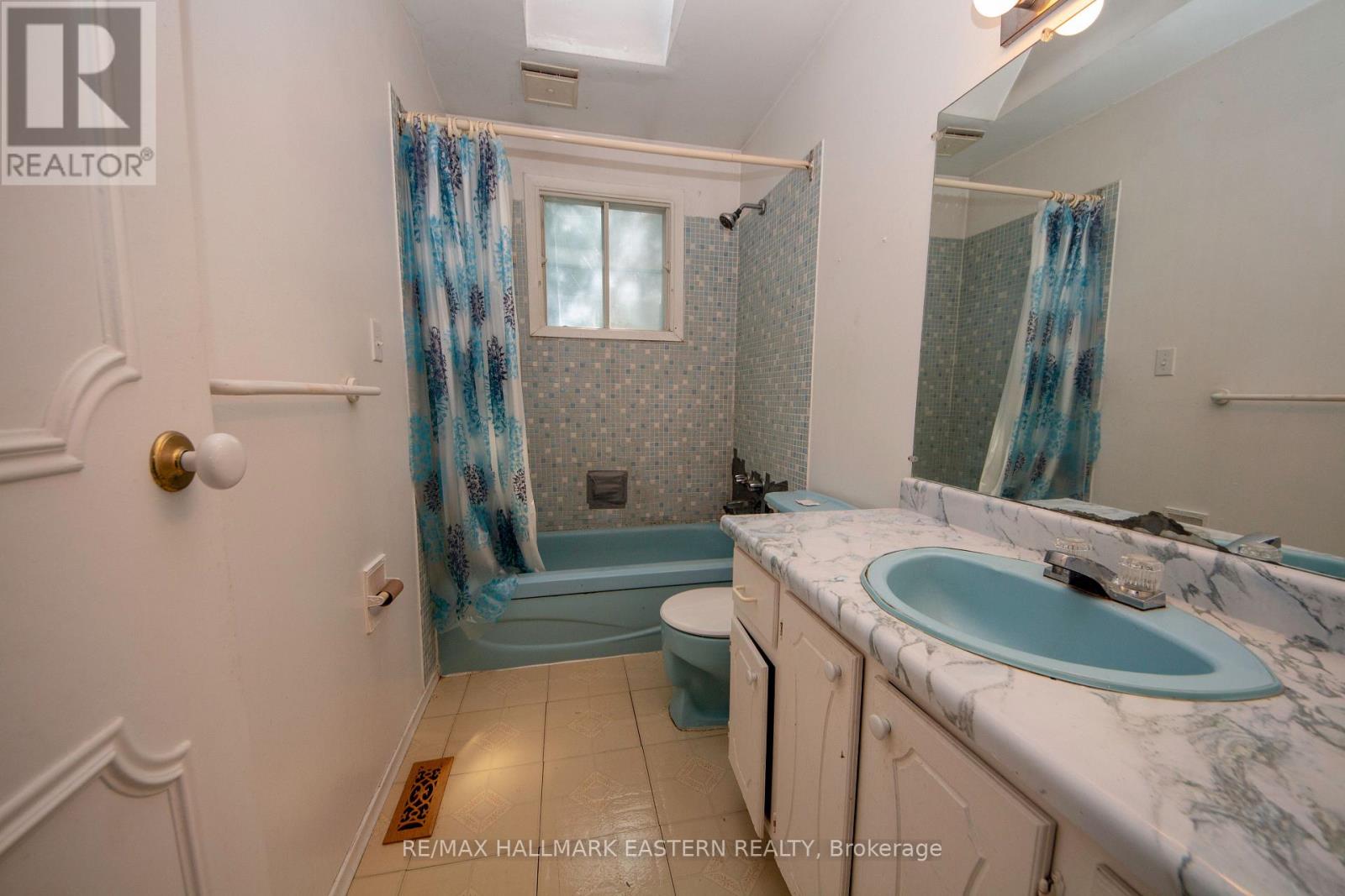 3025 Lockhart Road, Clarington (Newcastle), Ontario  L1B 1L9 - Photo 12 - E12401342