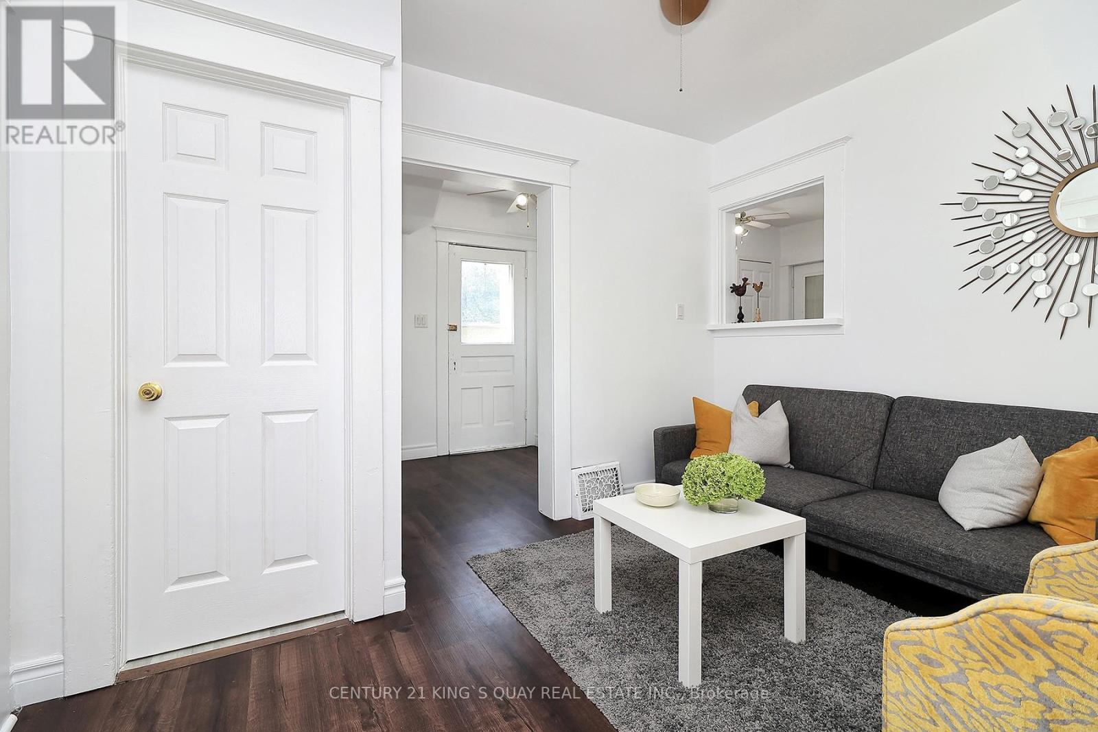 51 Albert Street S, Kawartha Lakes (Lindsay), Ontario  K9V 3G9 - Photo 13 - X12401302