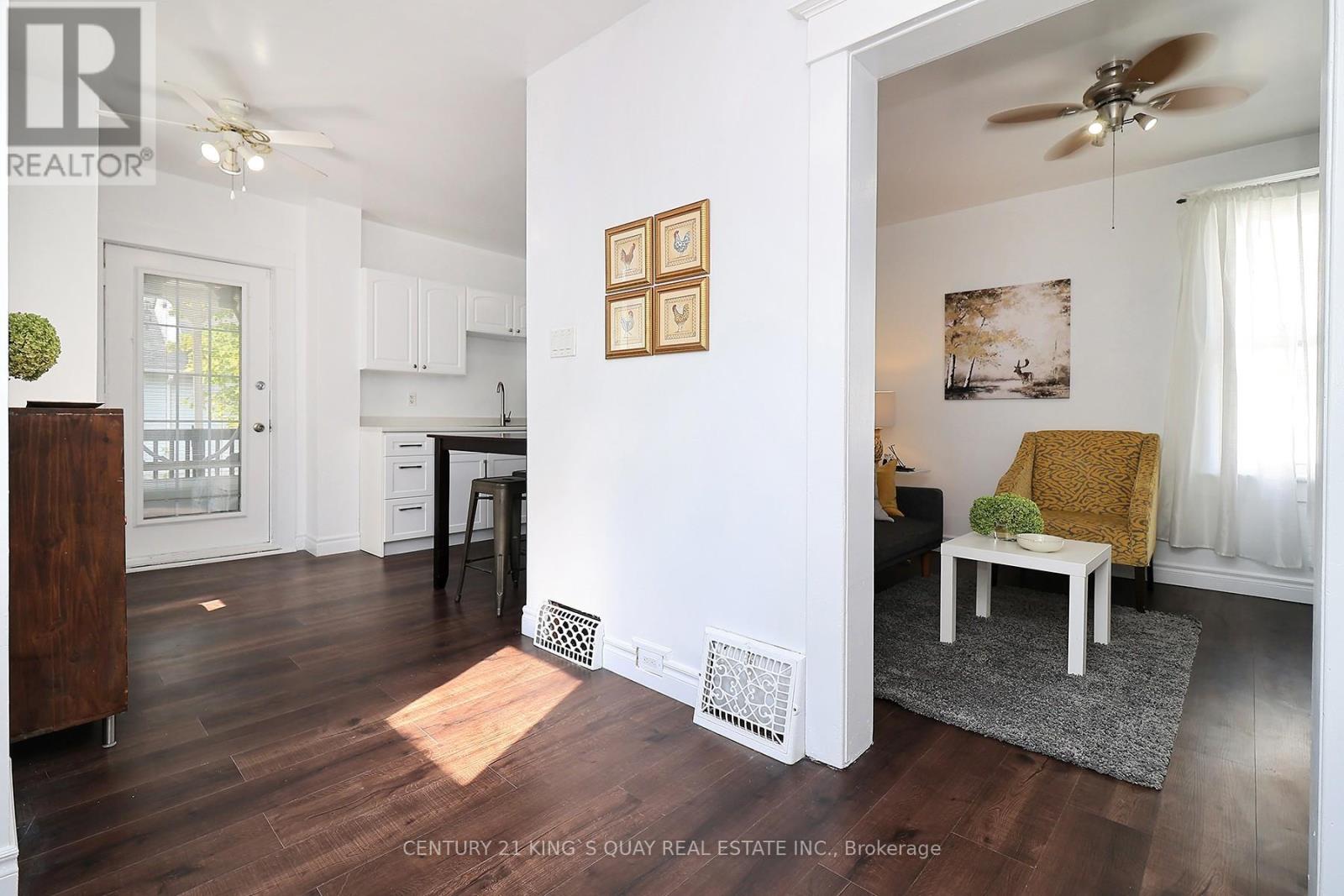51 Albert Street S, Kawartha Lakes (Lindsay), Ontario  K9V 3G9 - Photo 17 - X12401302
