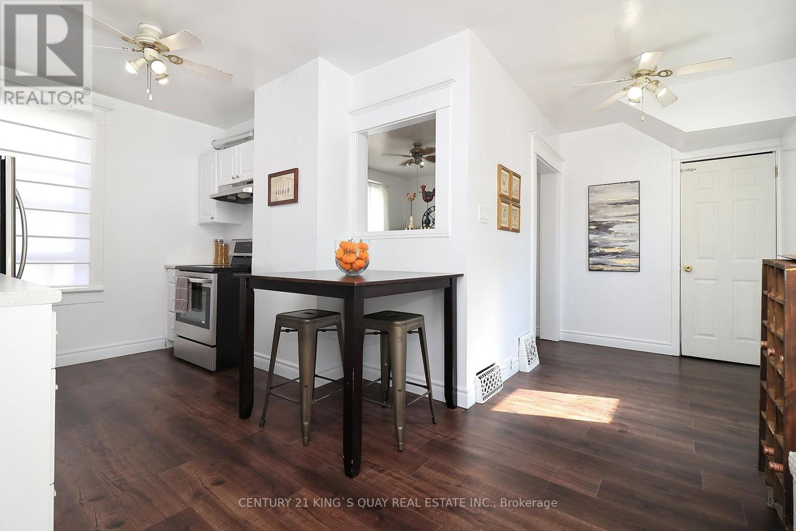 51 Albert Street S, Kawartha Lakes (Lindsay), Ontario  K9V 3G9 - Photo 19 - X12401302