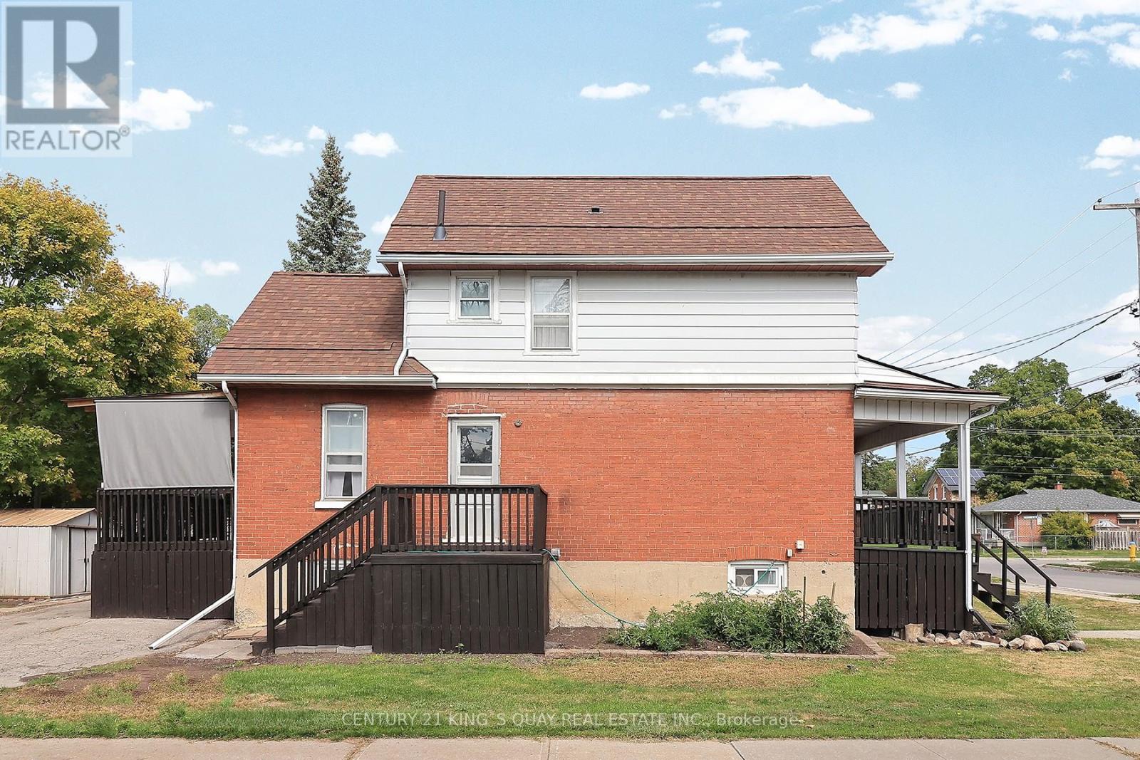 51 Albert Street S, Kawartha Lakes (Lindsay), Ontario  K9V 3G9 - Photo 4 - X12401302