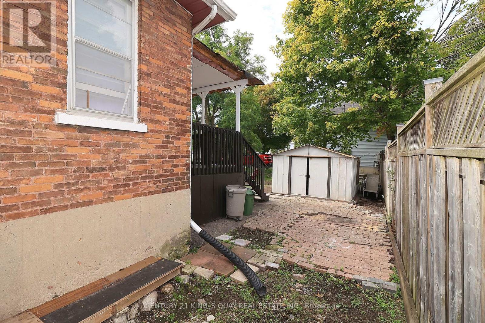 51 Albert Street S, Kawartha Lakes (Lindsay), Ontario  K9V 3G9 - Photo 9 - X12401302