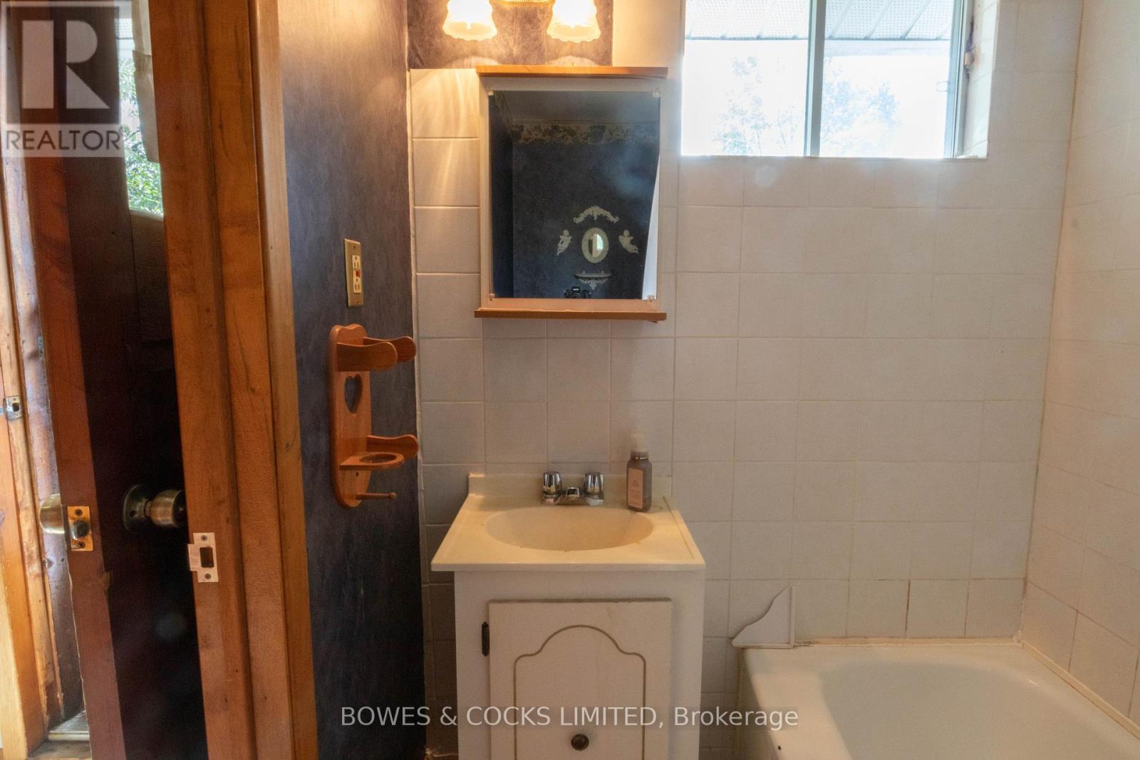 7 Old Hastings Road, Hastings Highlands (Wicklow Ward), Ontario  K0L 2S0 - Photo 29 - X12401510